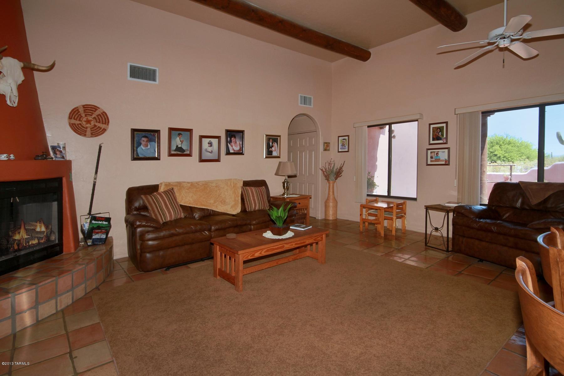3741 W Placita Fantasia