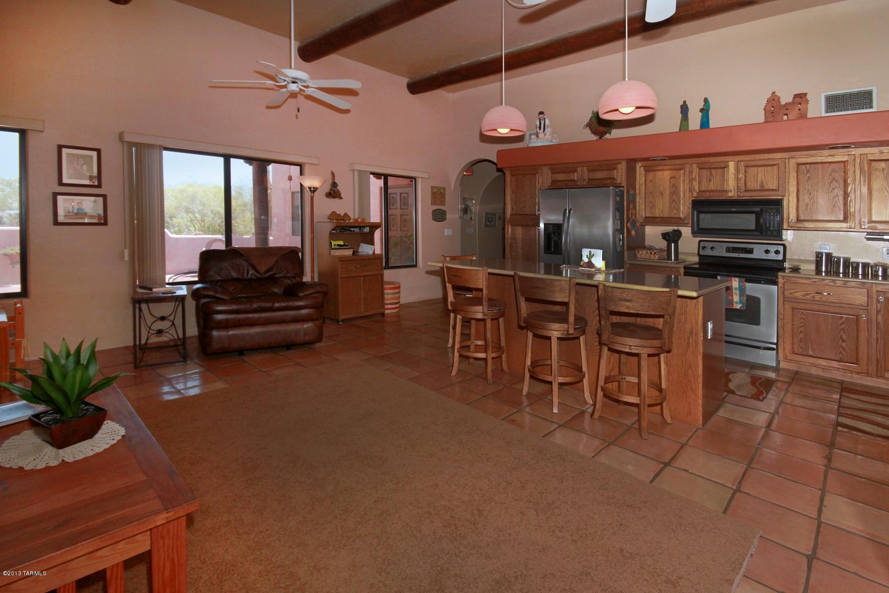 3741 W Placita Fantasia