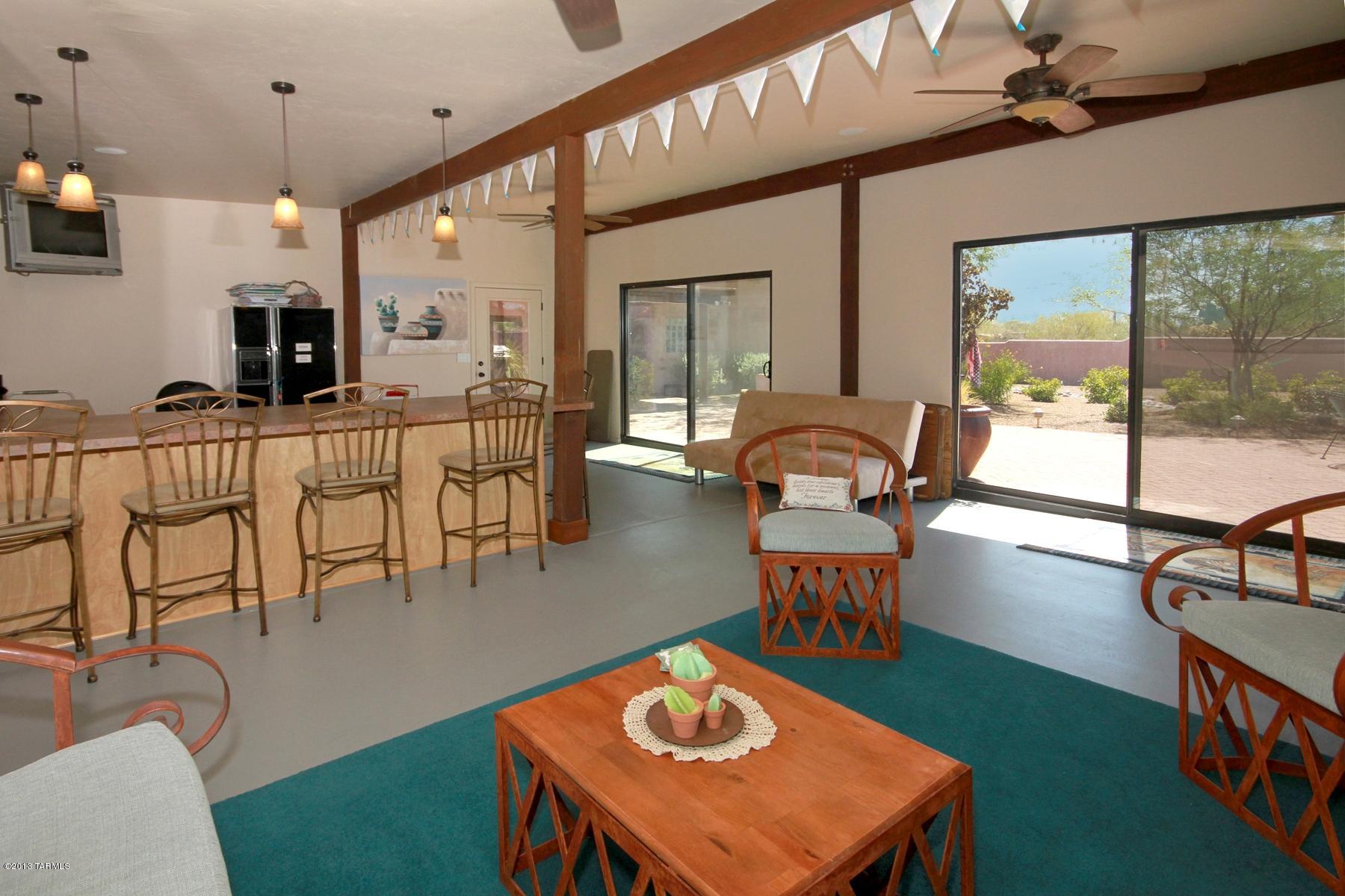 3741 W Placita Fantasia