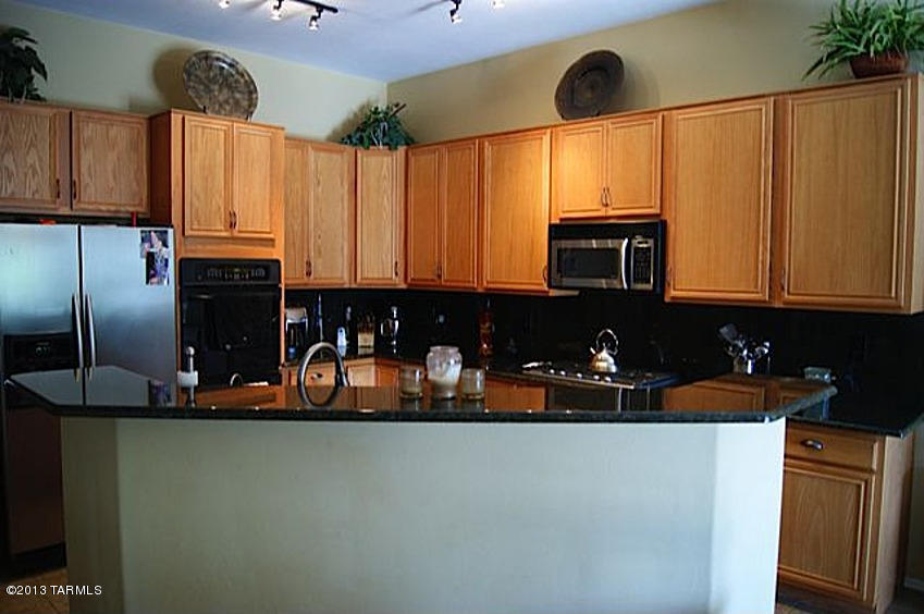8192 N White Stallion Place