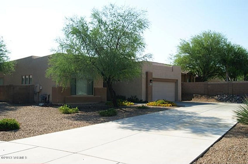 8192 N White Stallion Place
