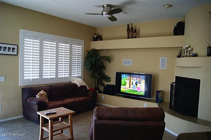 8192 N White Stallion Place