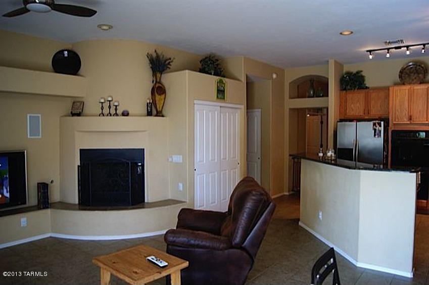 8192 N White Stallion Place