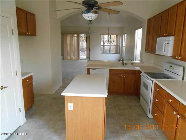 8906 N Veridian Drive