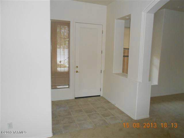 8906 N Veridian Drive