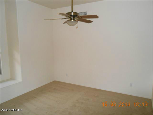 8906 N Veridian Drive