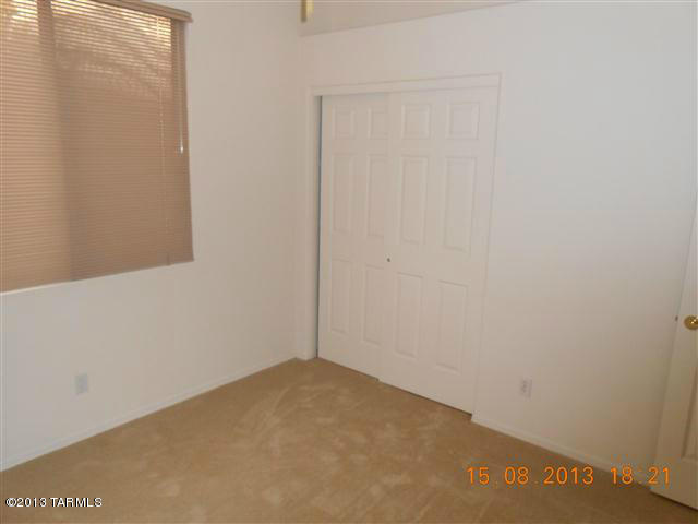 8906 N Veridian Drive