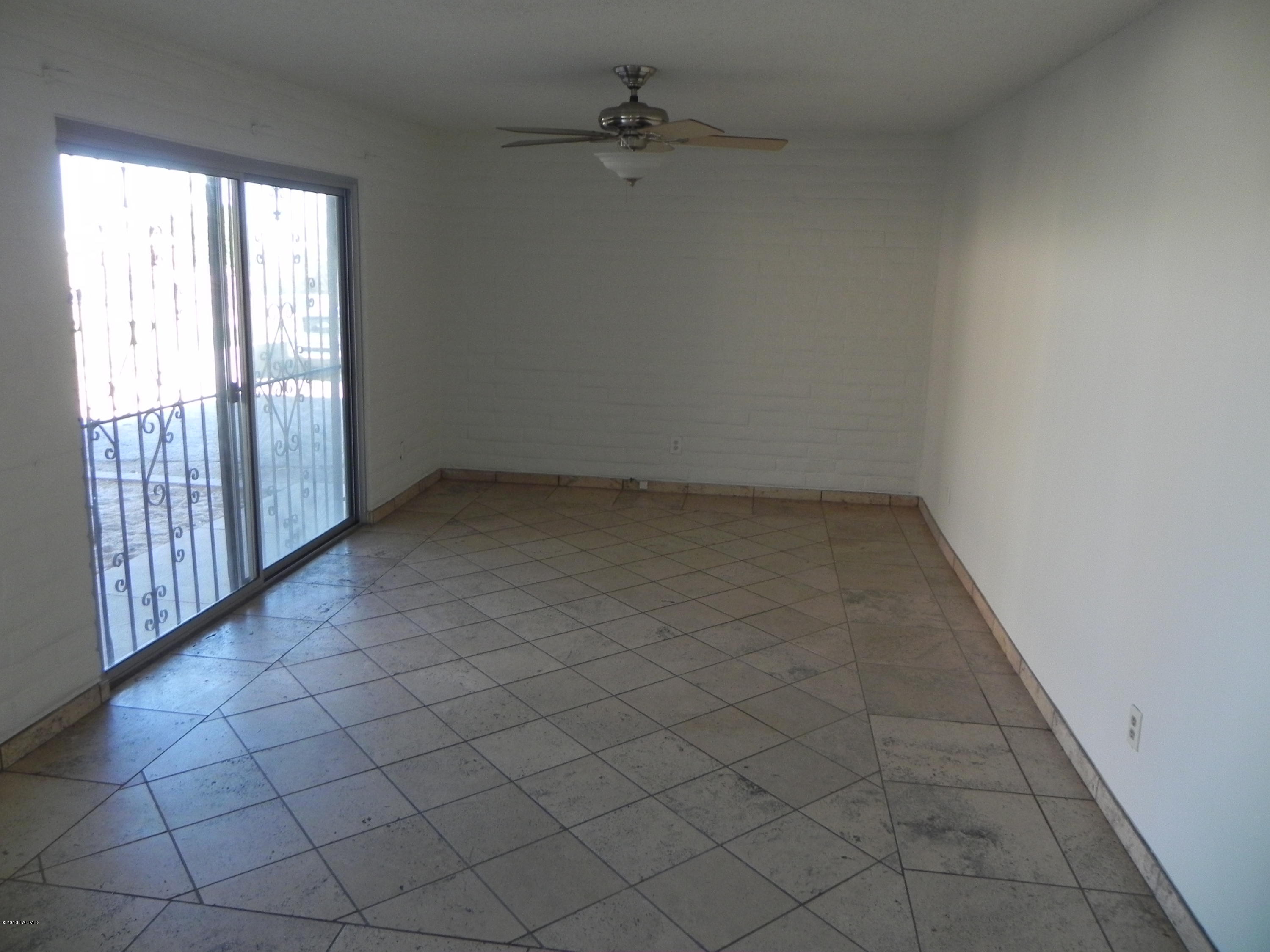 897 W Holladay Drive