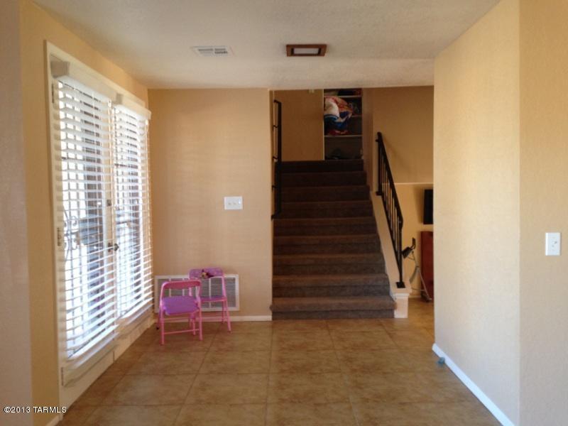 7600 S Calle Del Lago