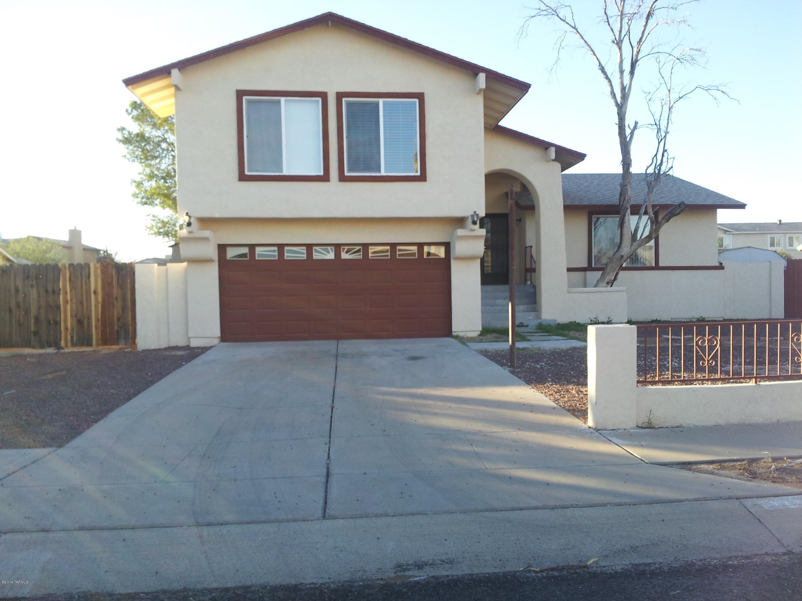 7600 S Calle Del Lago