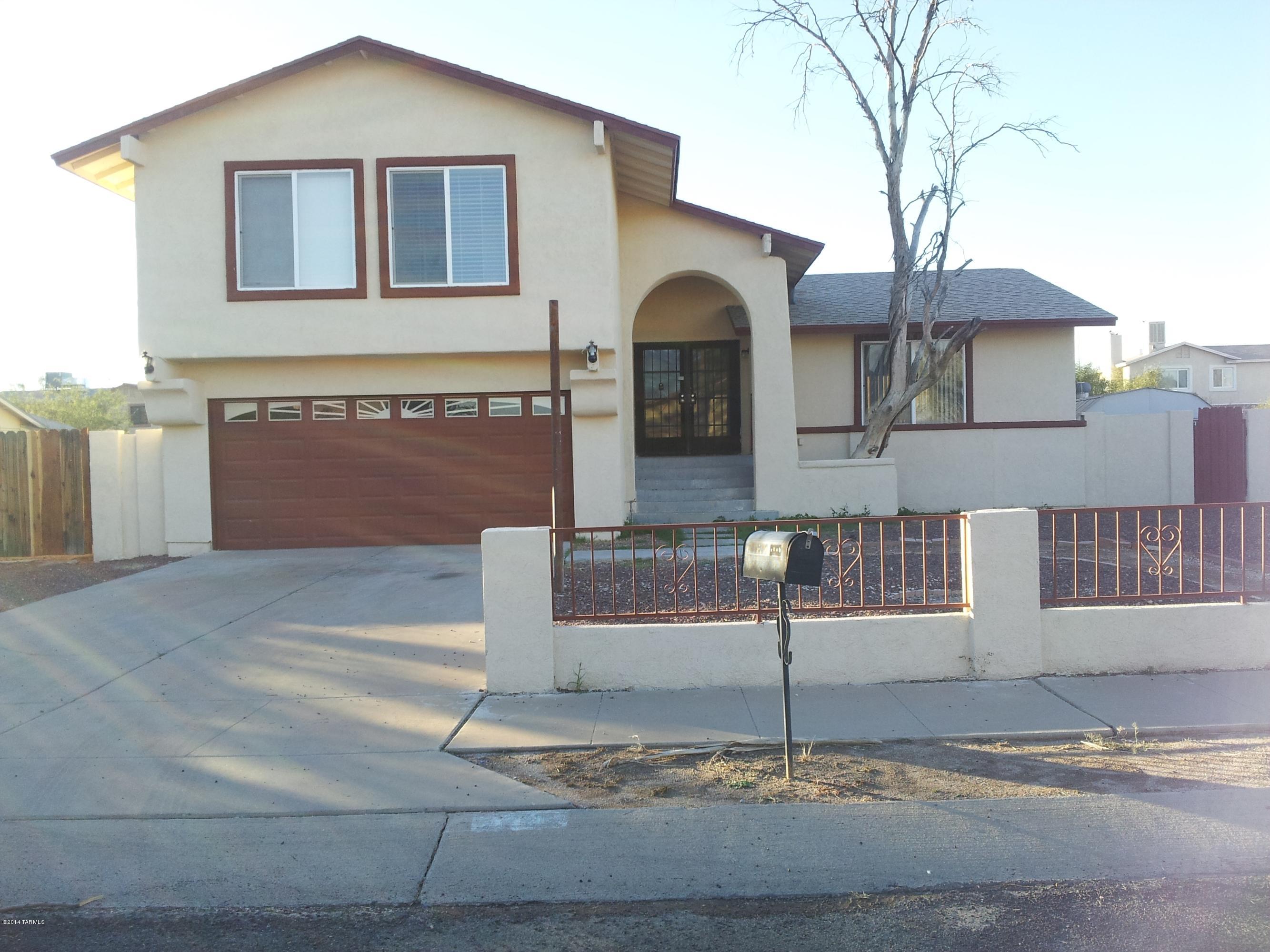 7600 S Calle Del Lago