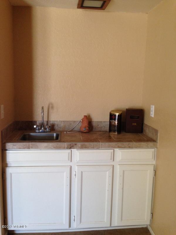 7600 S Calle Del Lago