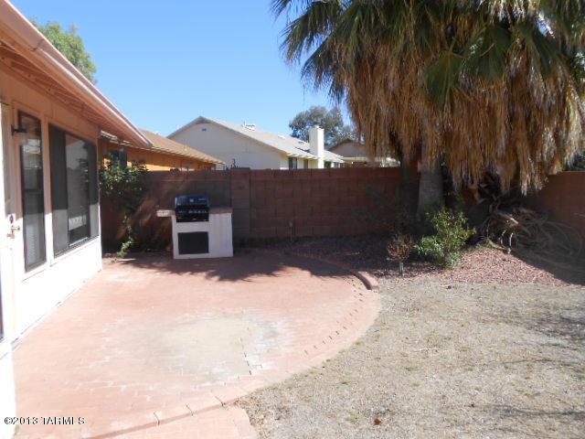 1433 W Canyon Shadows Lane