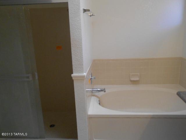 1433 W Canyon Shadows Lane