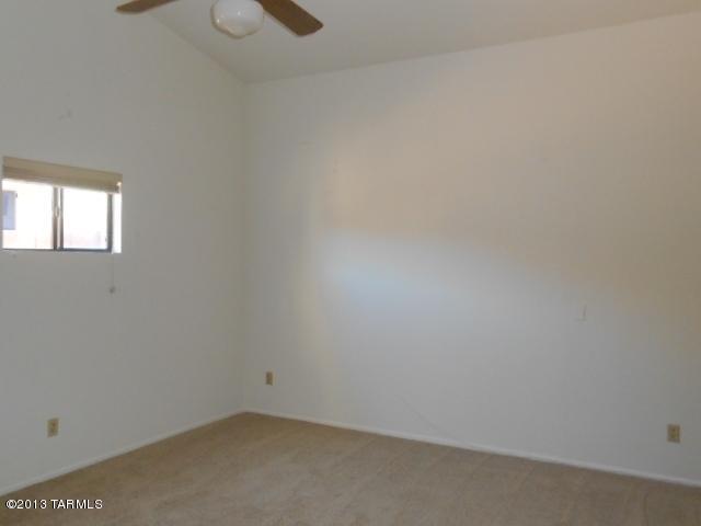 1433 W Canyon Shadows Lane