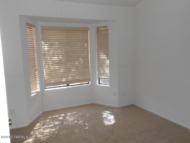 1433 W Canyon Shadows Lane