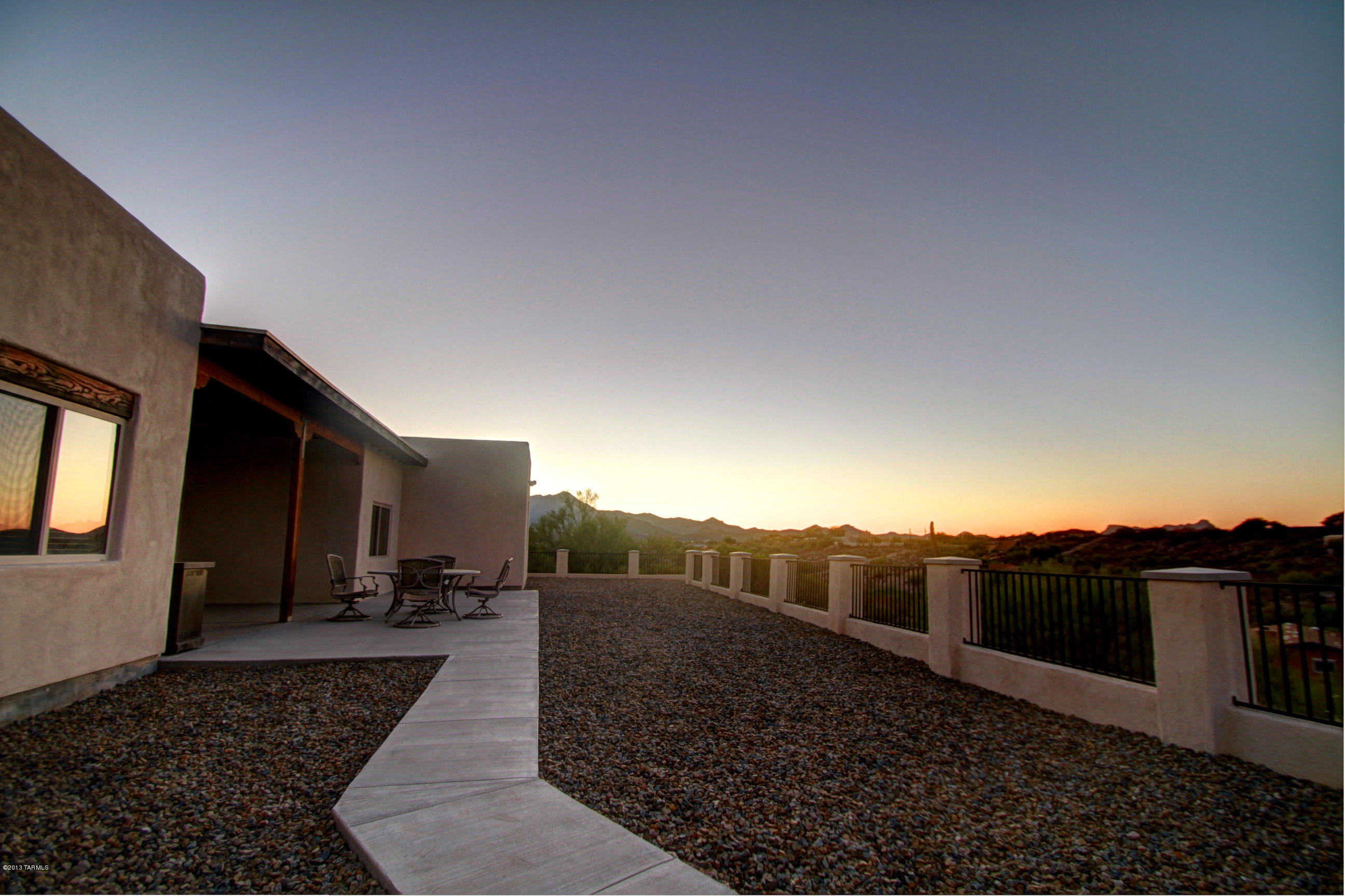 4551 N Camino De Oeste