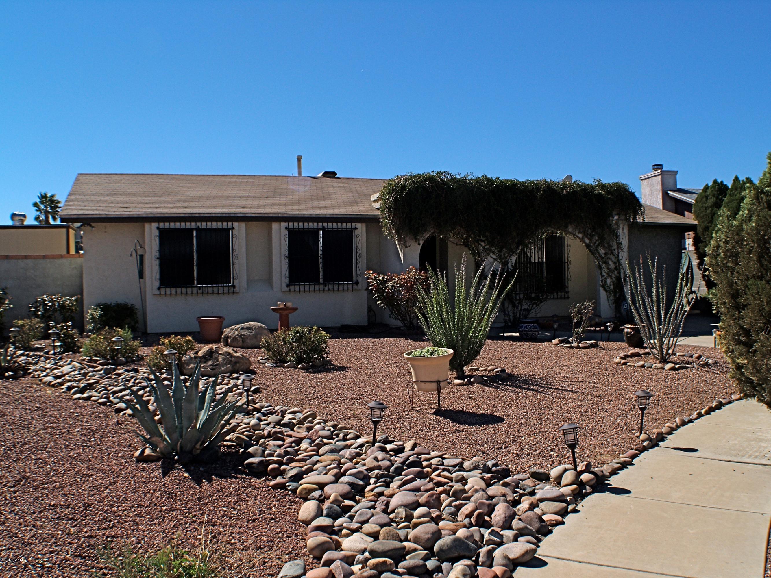 2429 W Armadillo Street