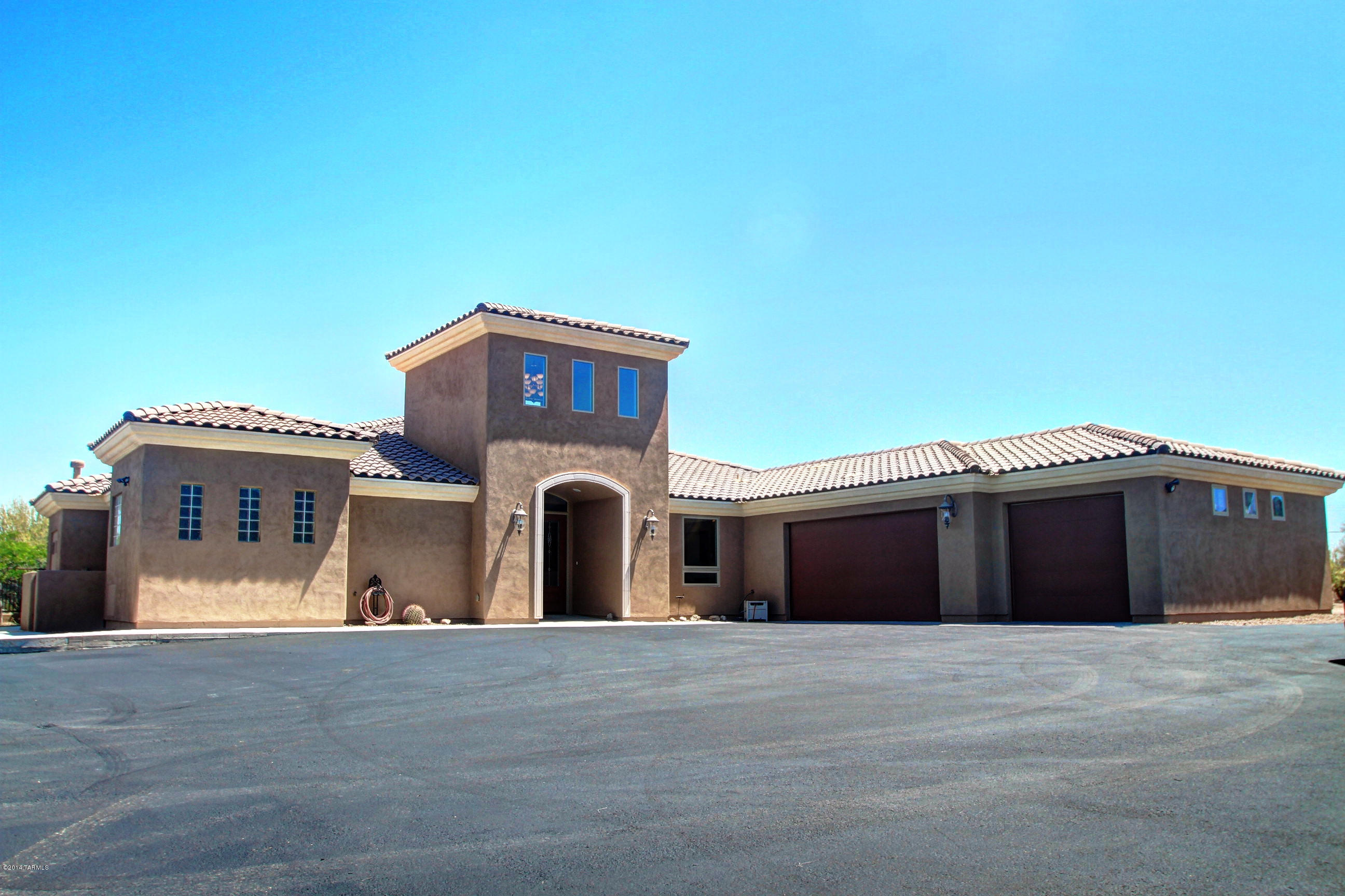 7450 W Ina Road