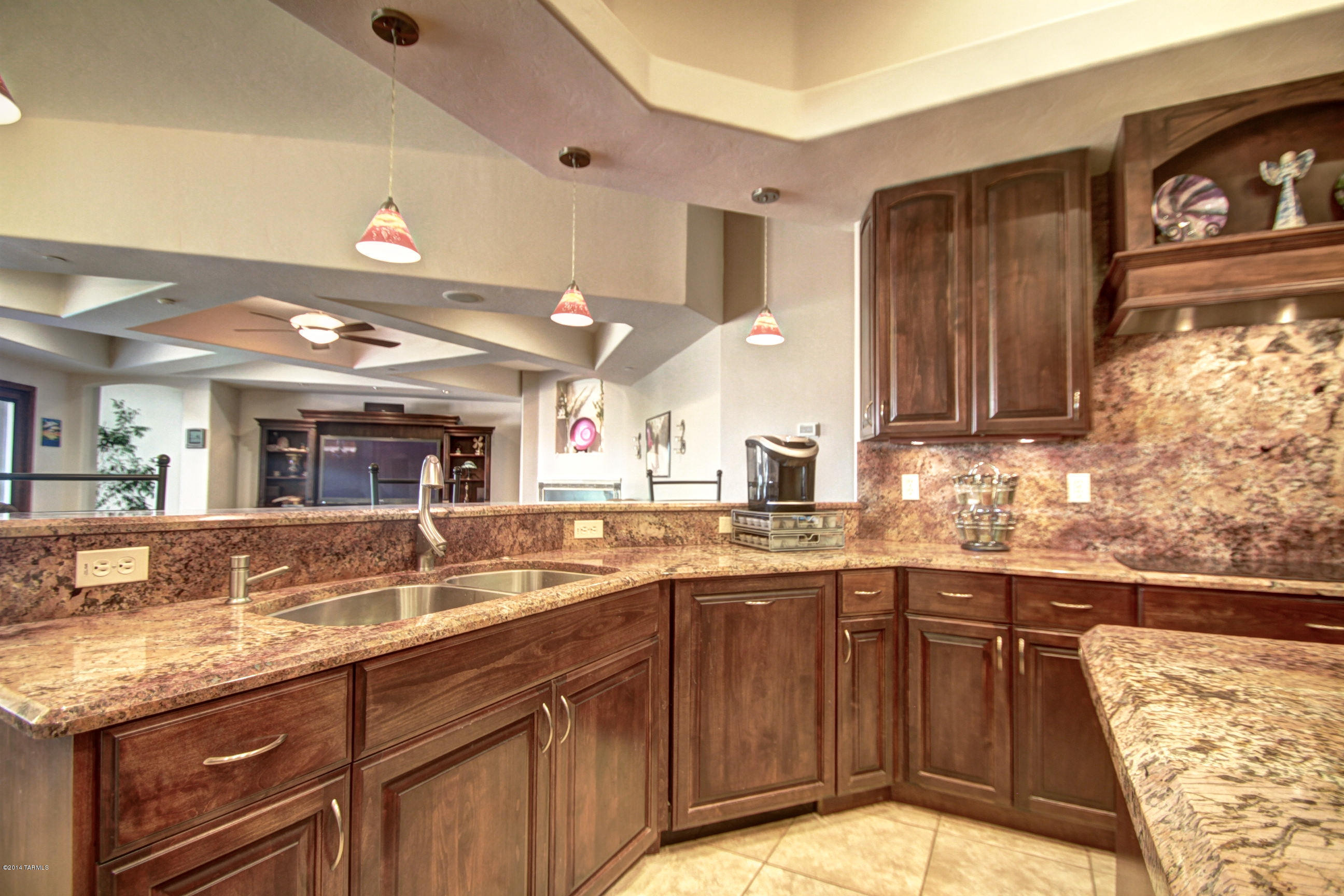 7450 W Ina Road