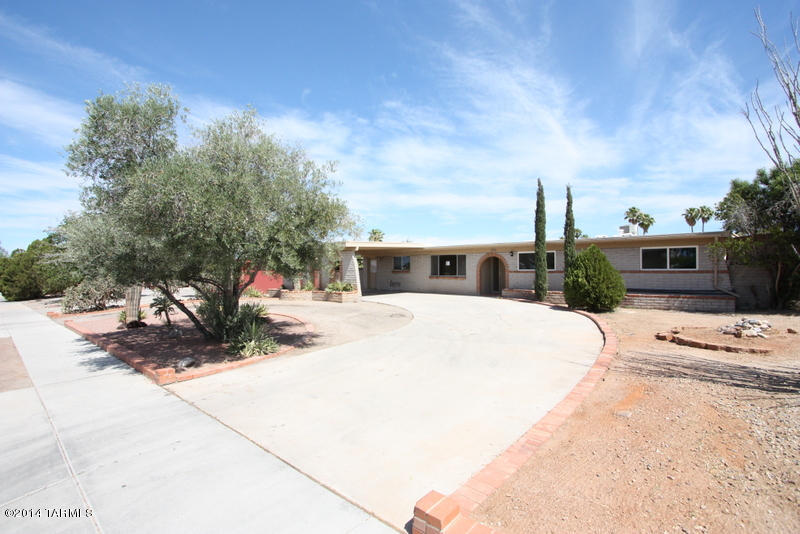 9335 E Golf Links Road