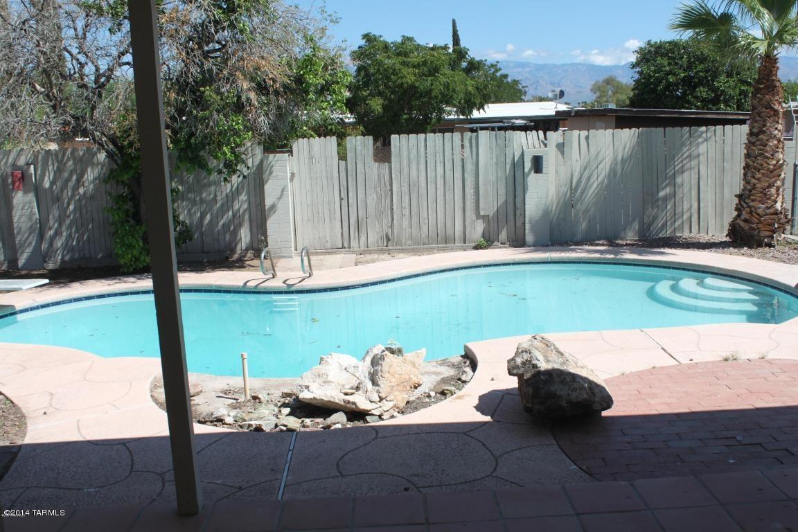 7321 E Brooks Drive