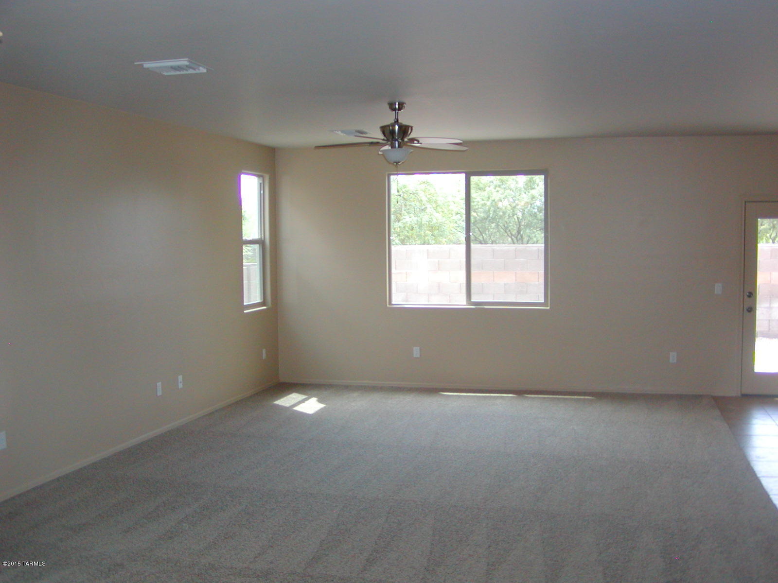 11619 W Minneola Drive