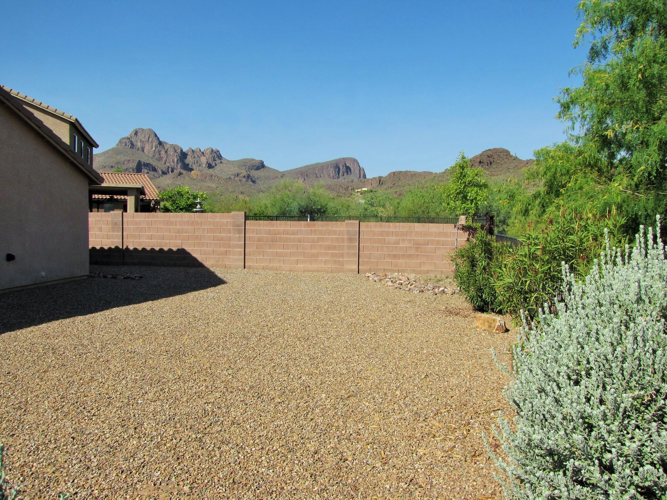 8941 N Misty Brook Drive