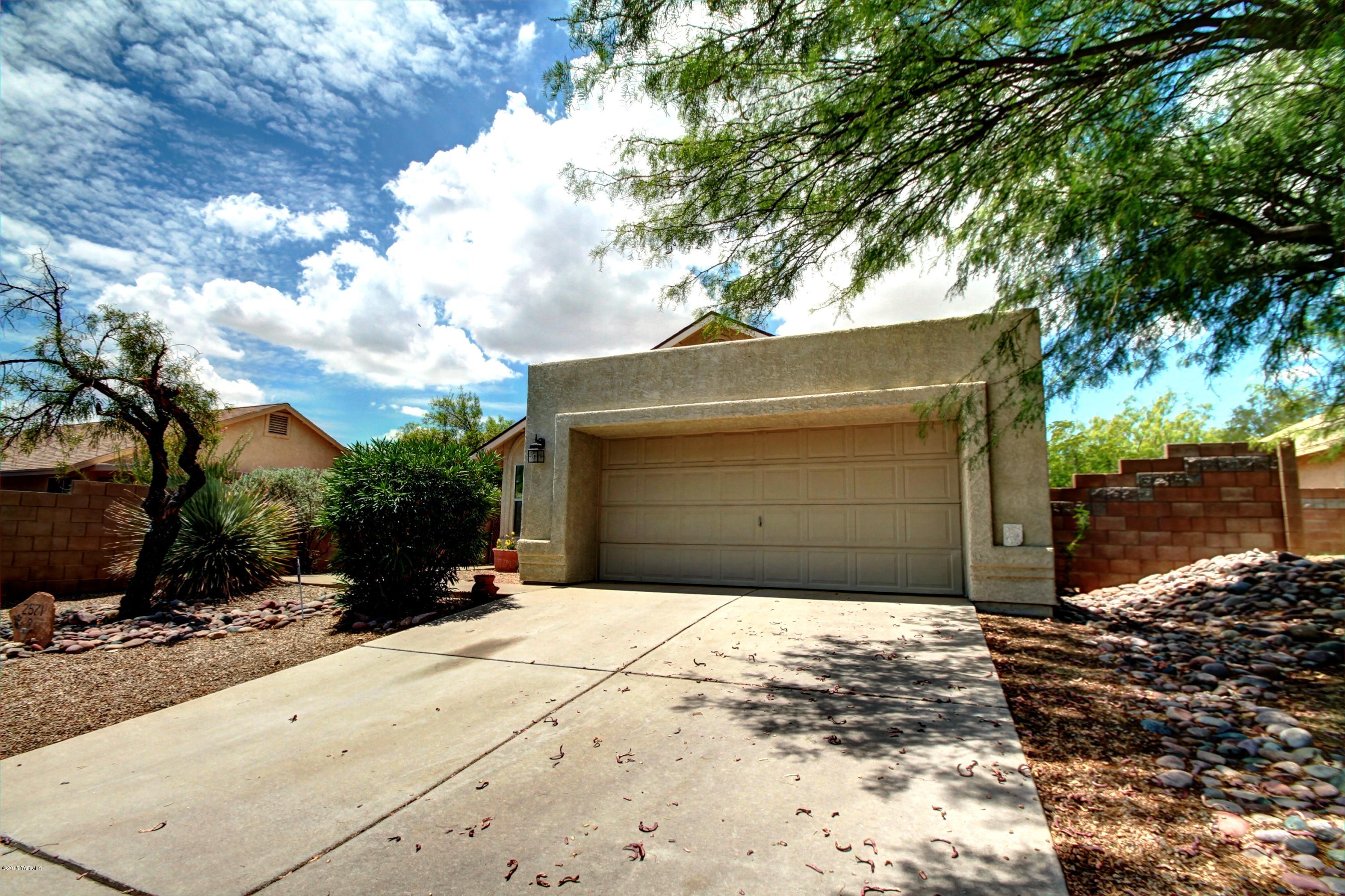 2571 W Ashley Place