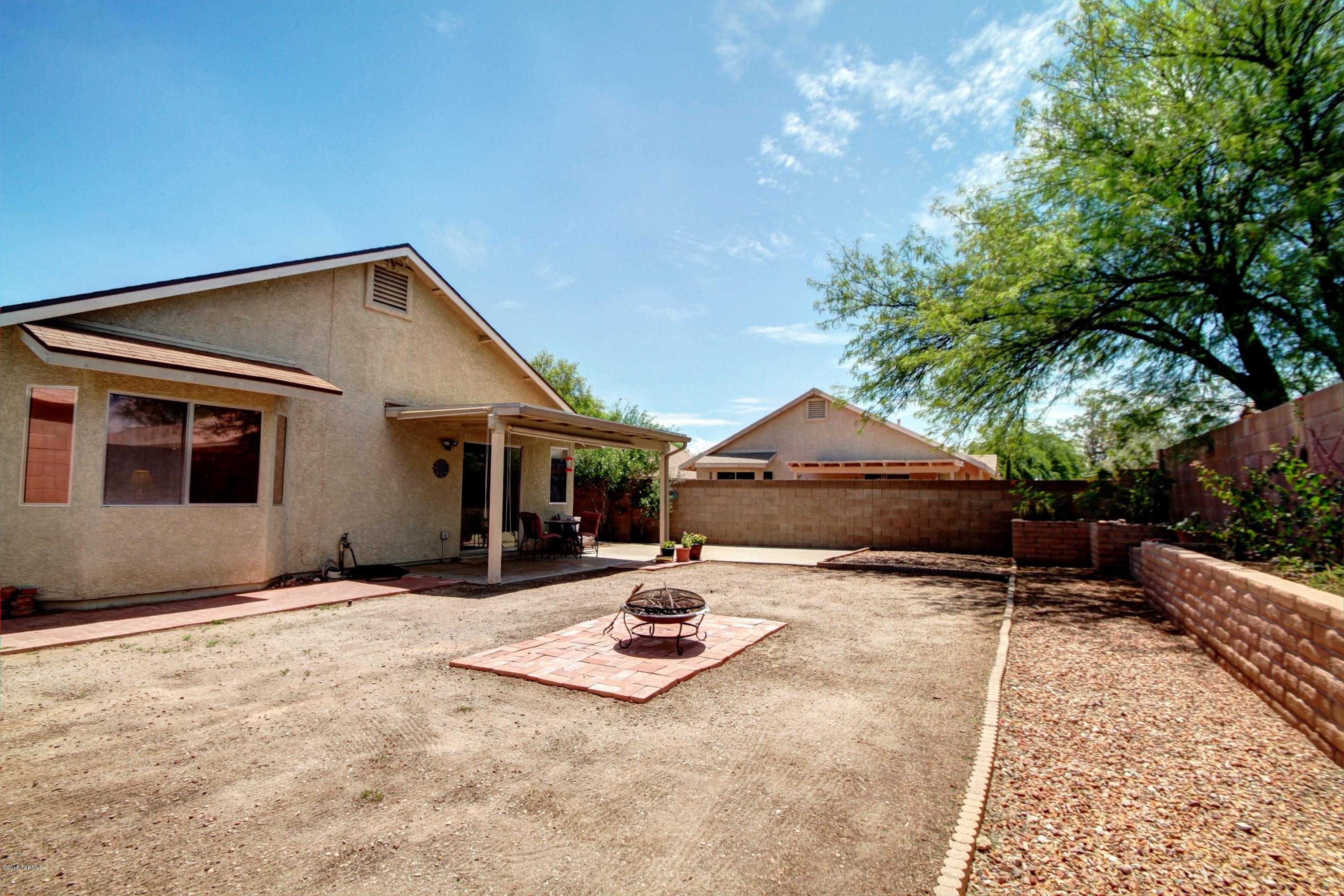 2571 W Ashley Place