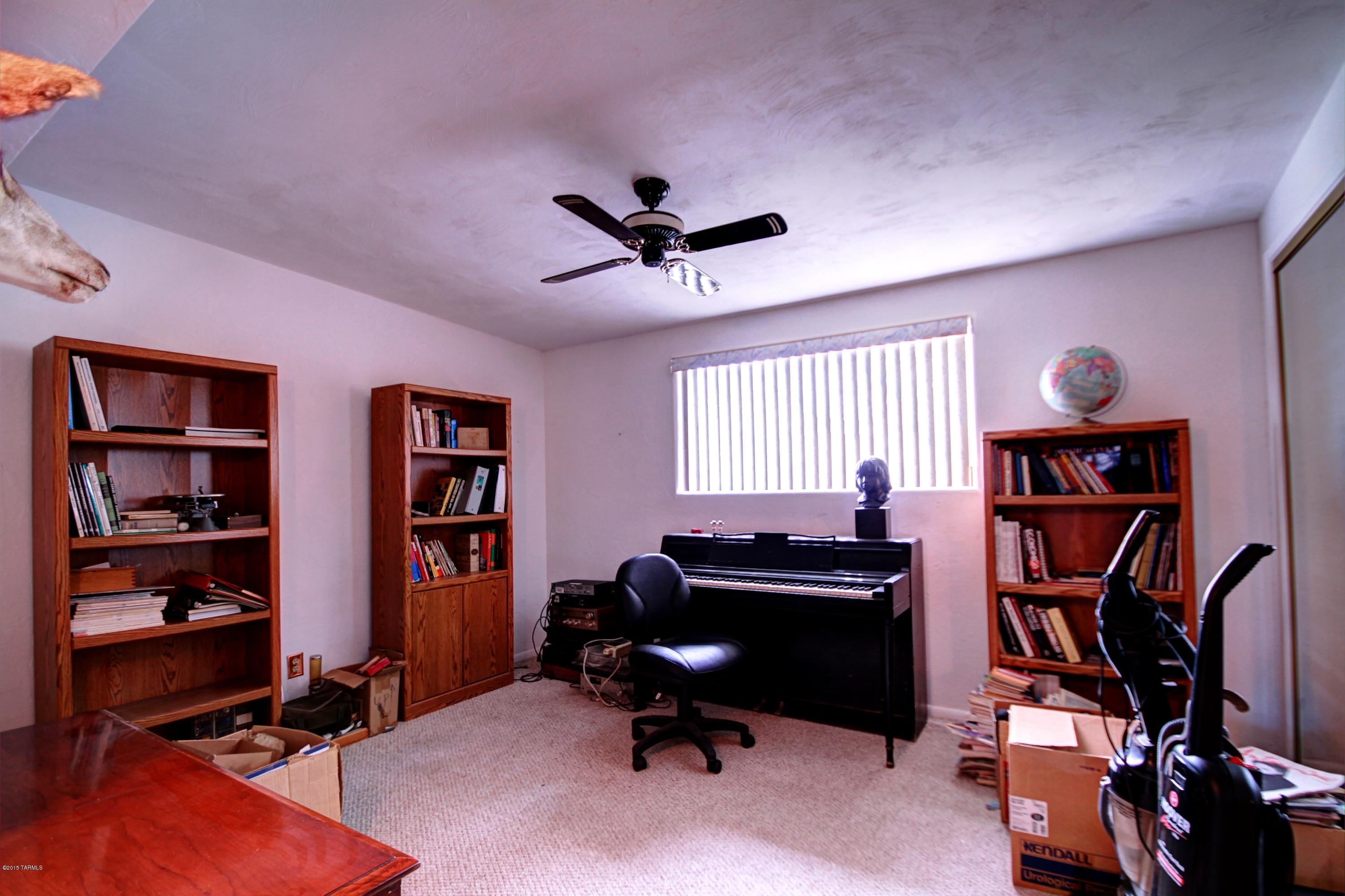 127 W CN Rock Street