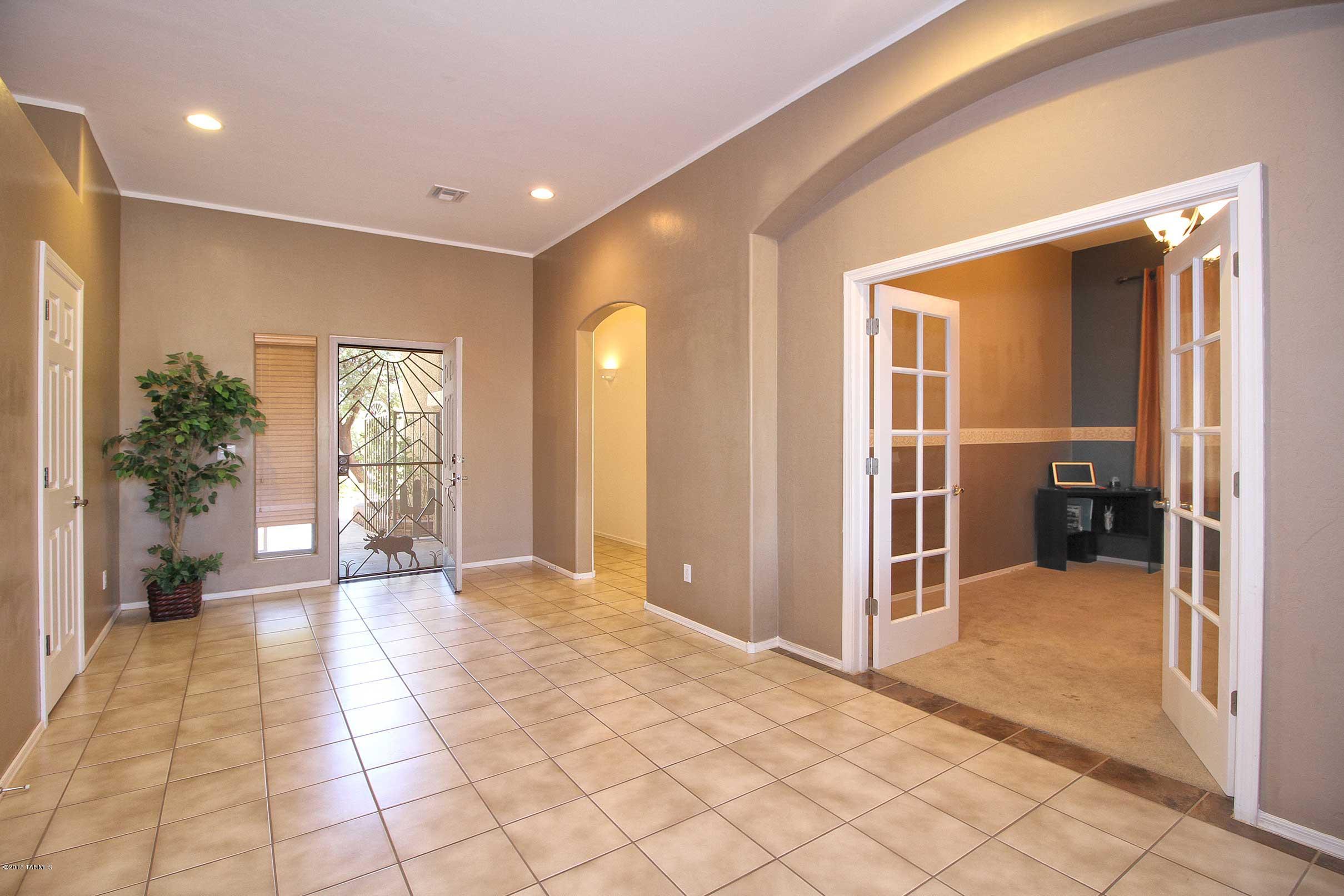 3706 S Desert Motif Road