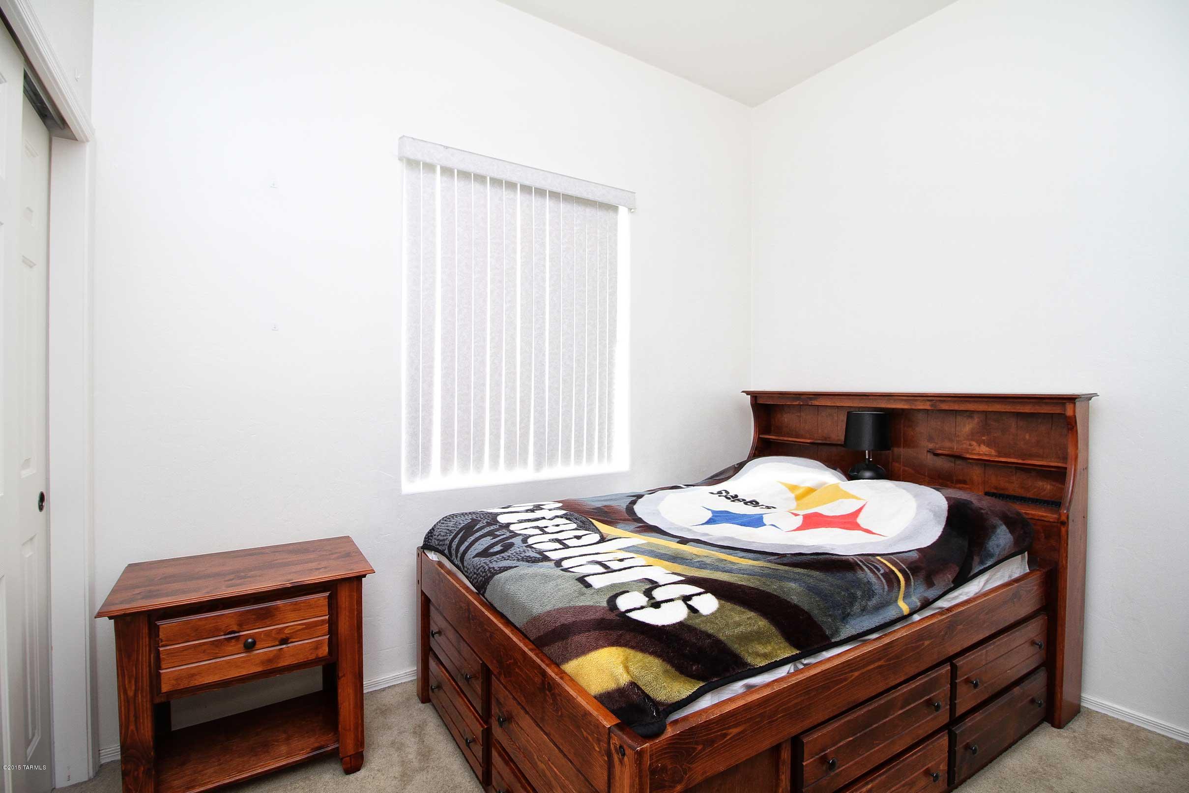 3706 S Desert Motif Road