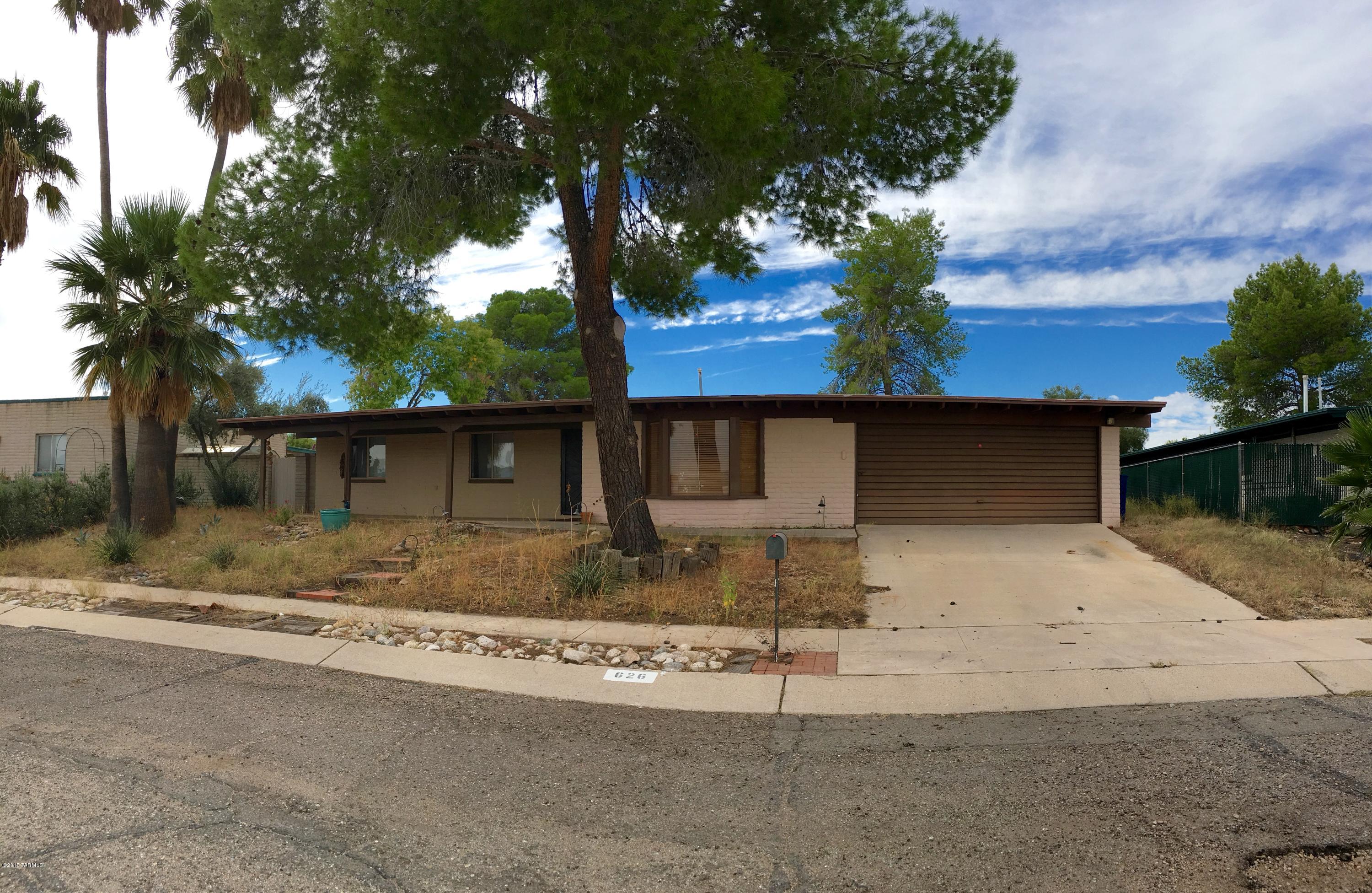 626 S Staunton Drive