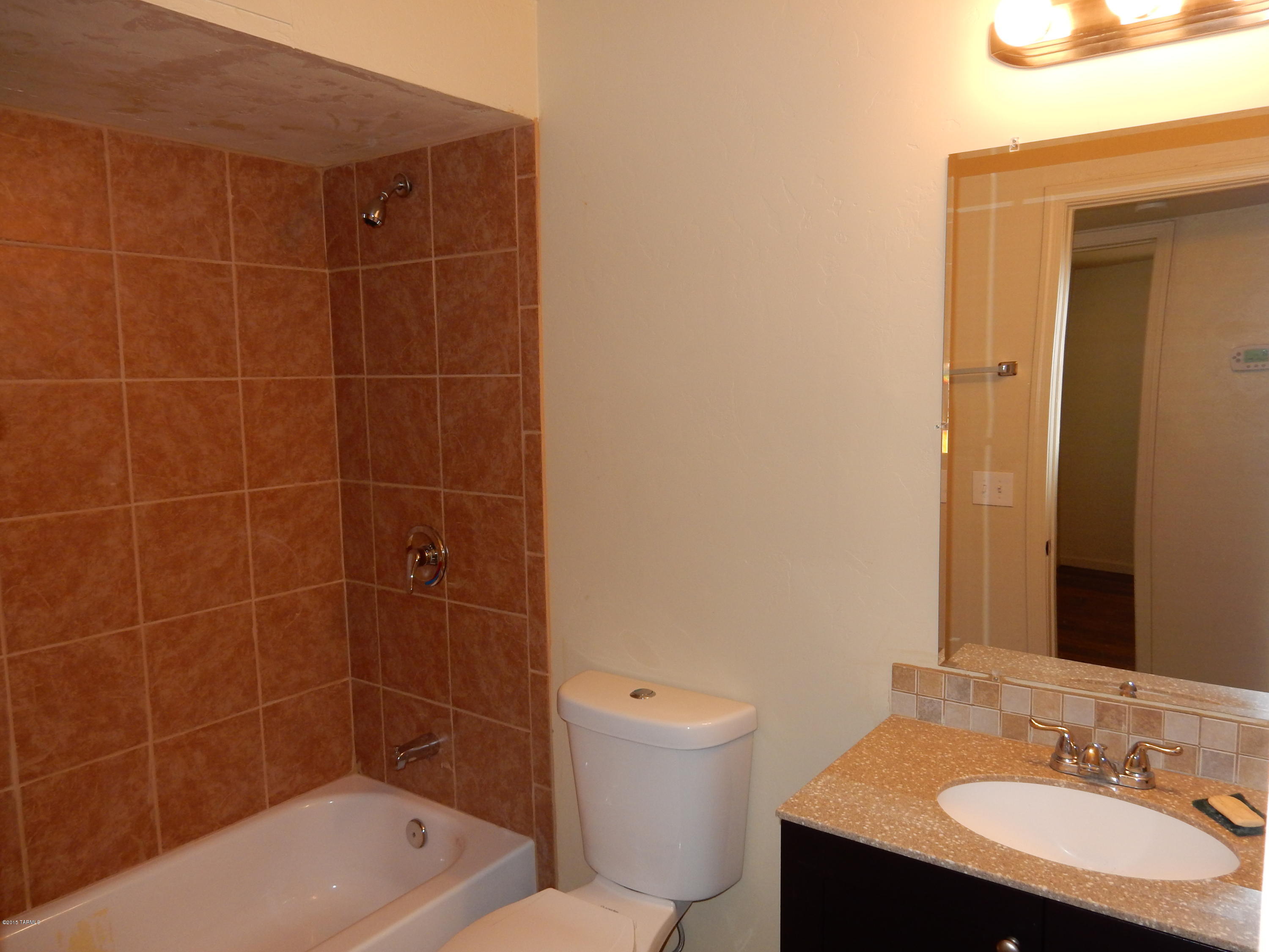 1136 E Garden Loop