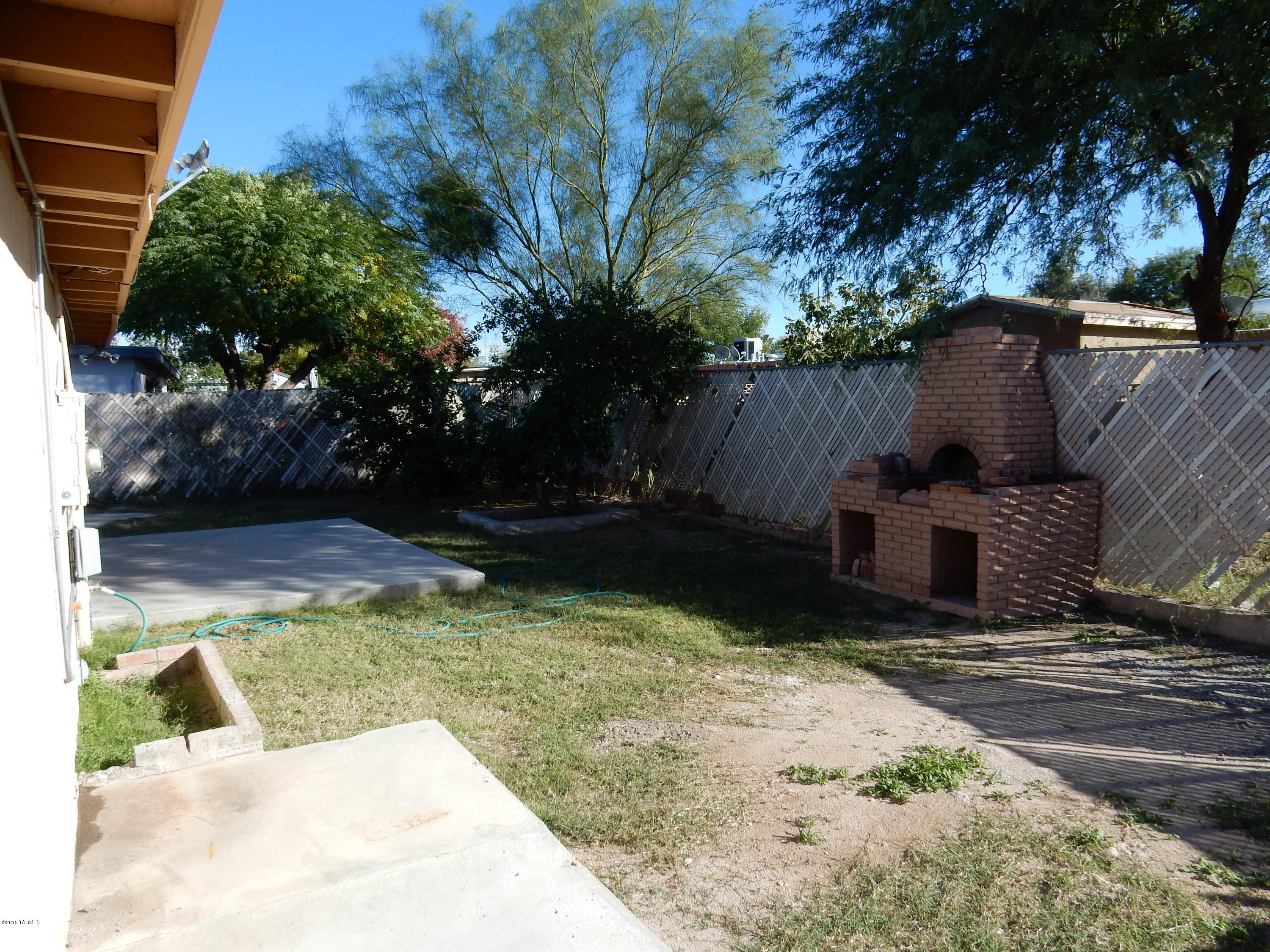 1136 E Garden Loop