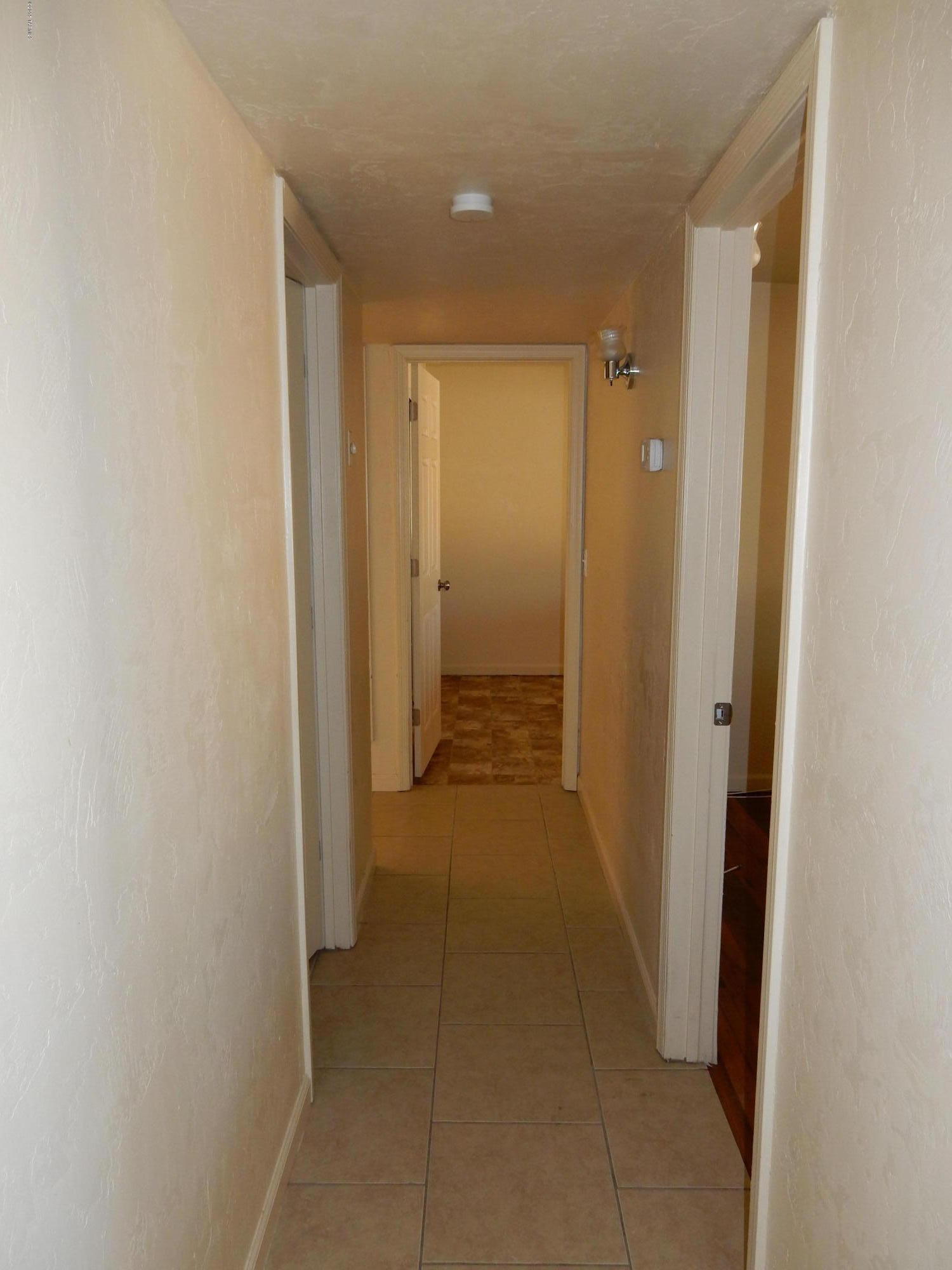 1136 E Garden Loop