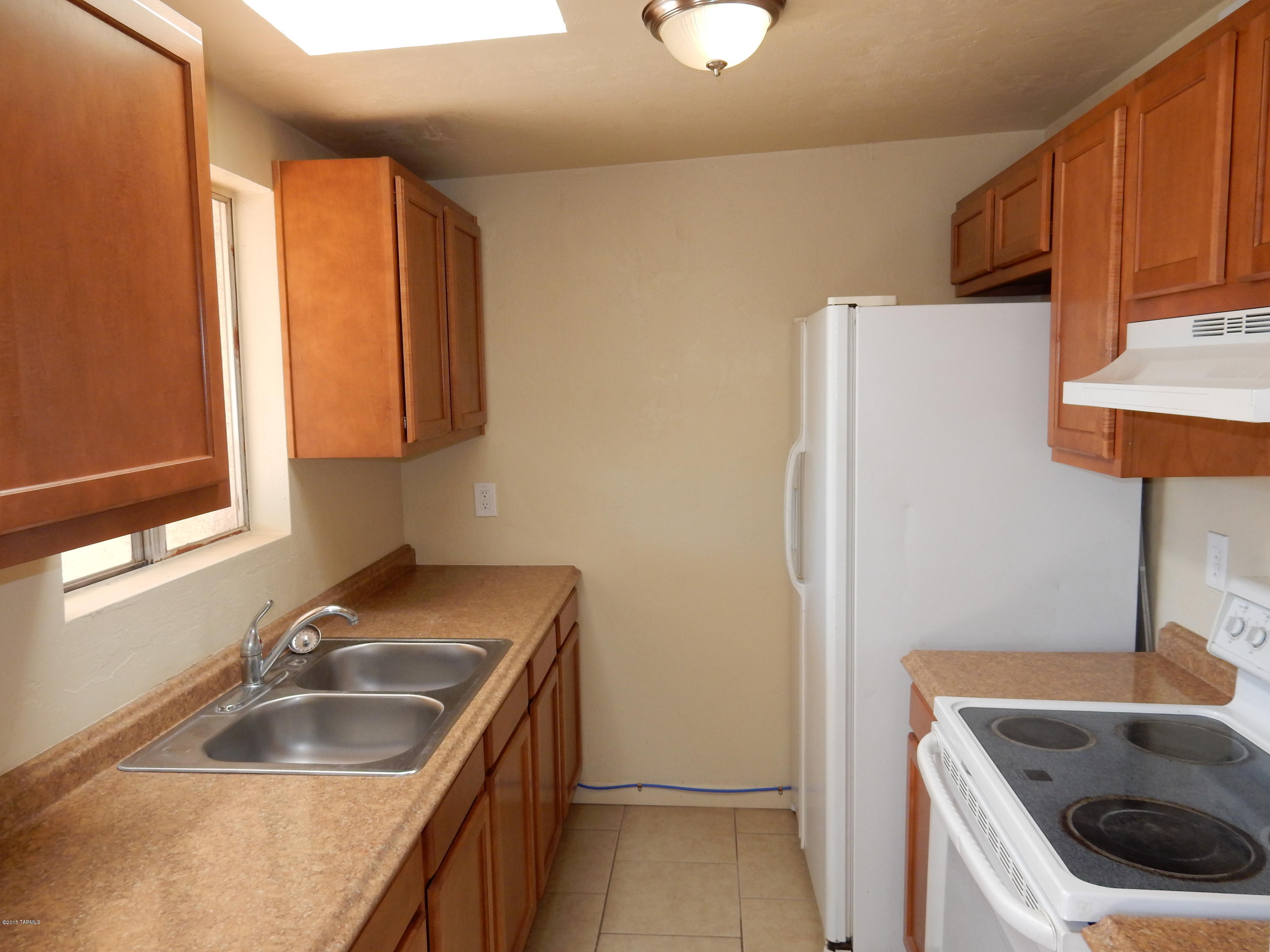 1136 E Garden Loop