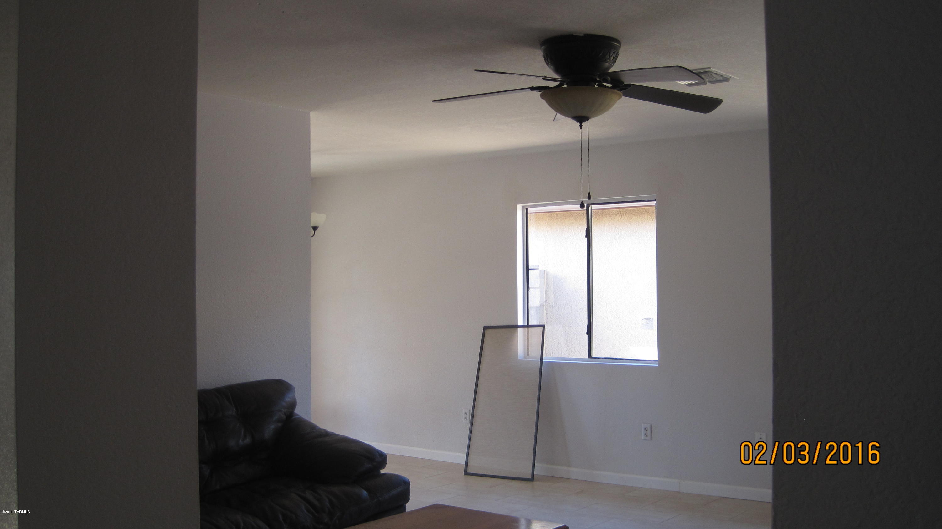 1613 W ALMACA Court