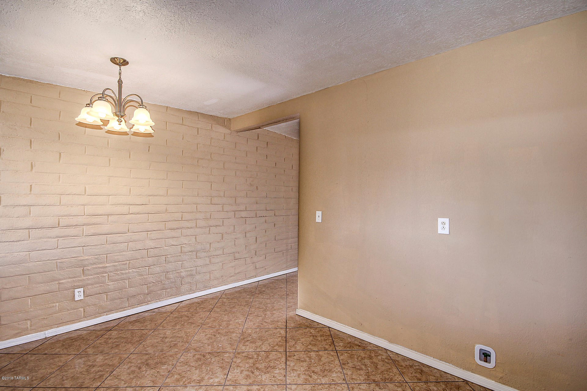 6573 E Hawk Drive