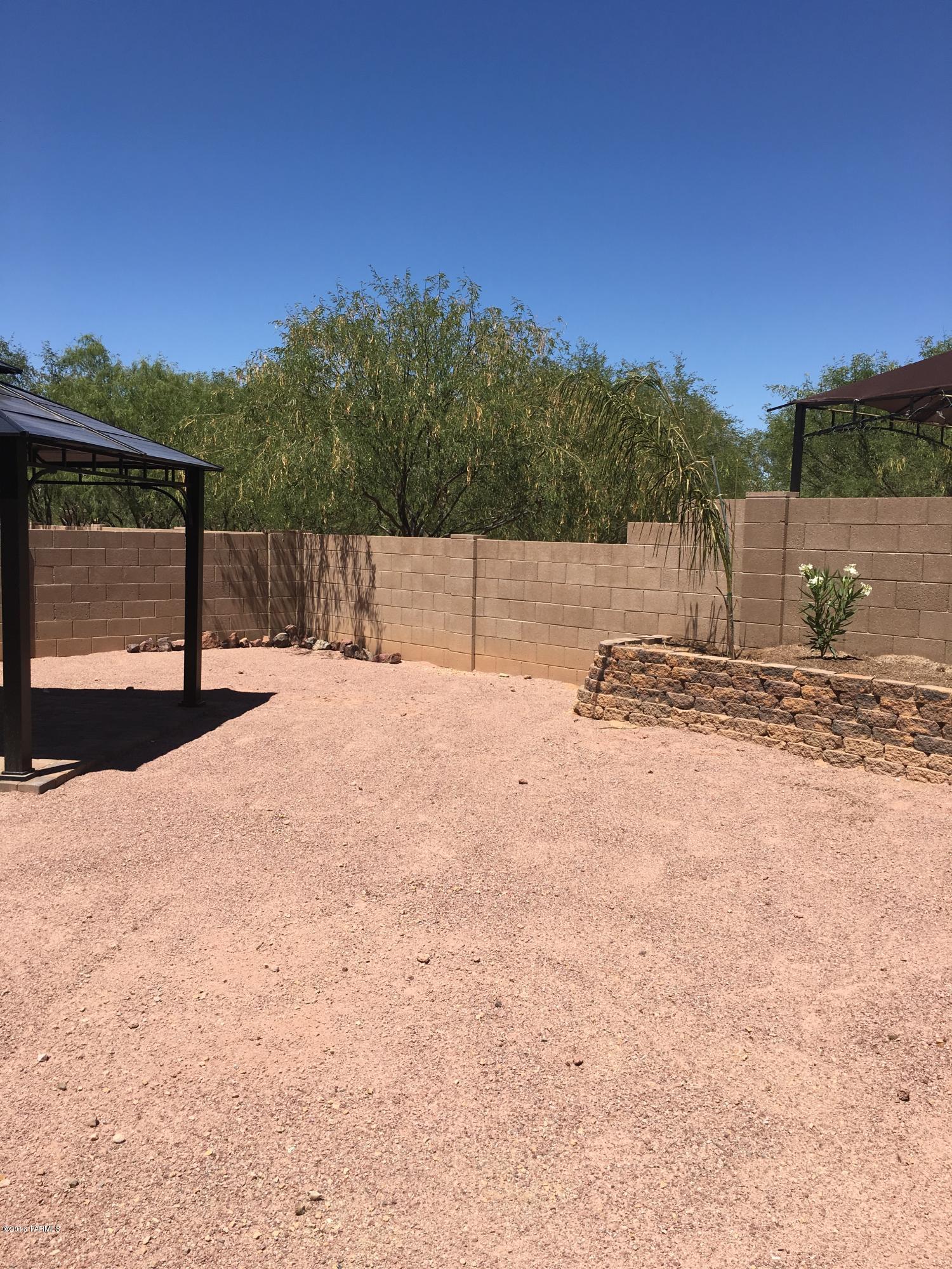 6521 S Giuliani Avenue