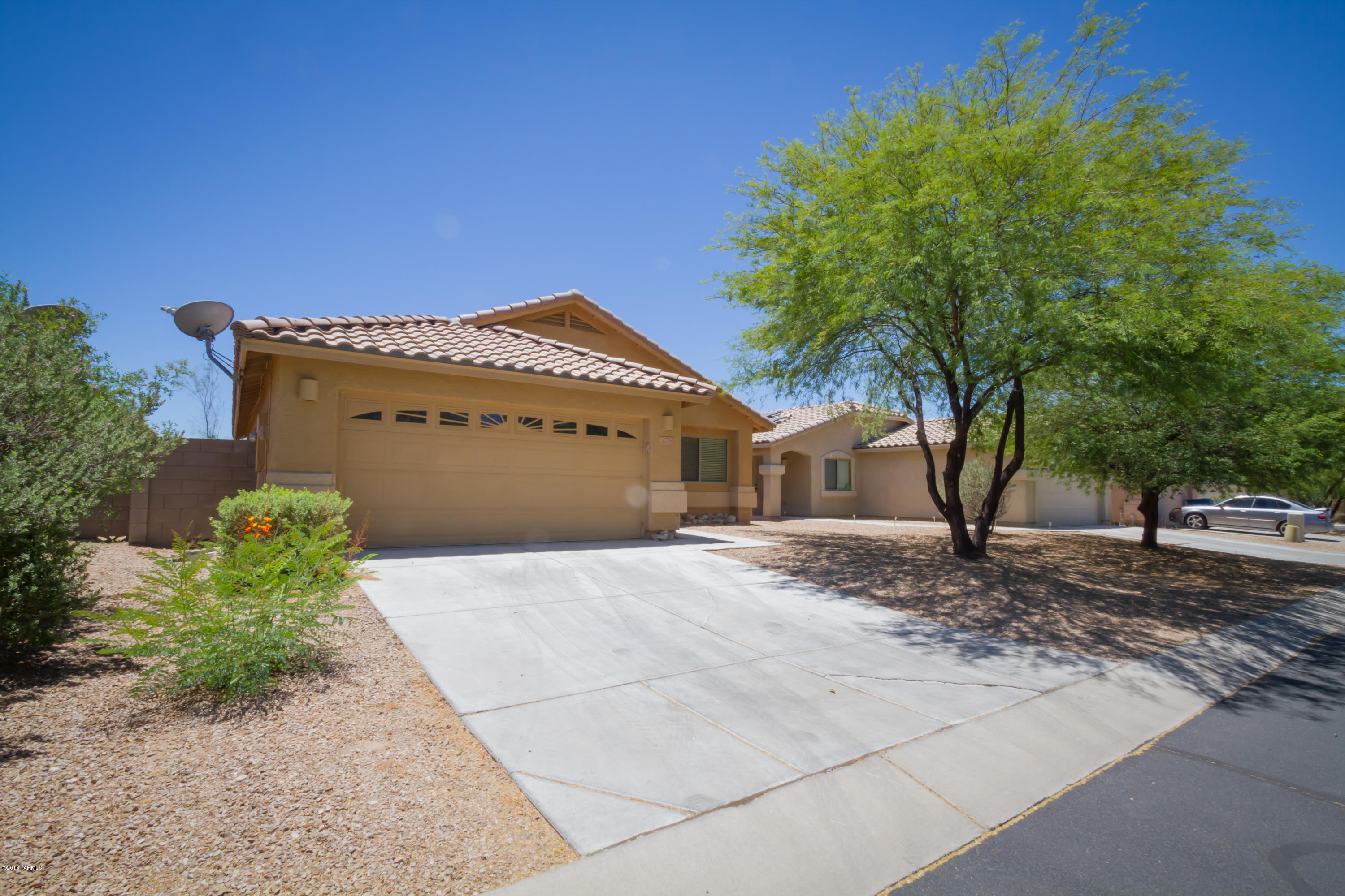 6622 E Ladonna Lane