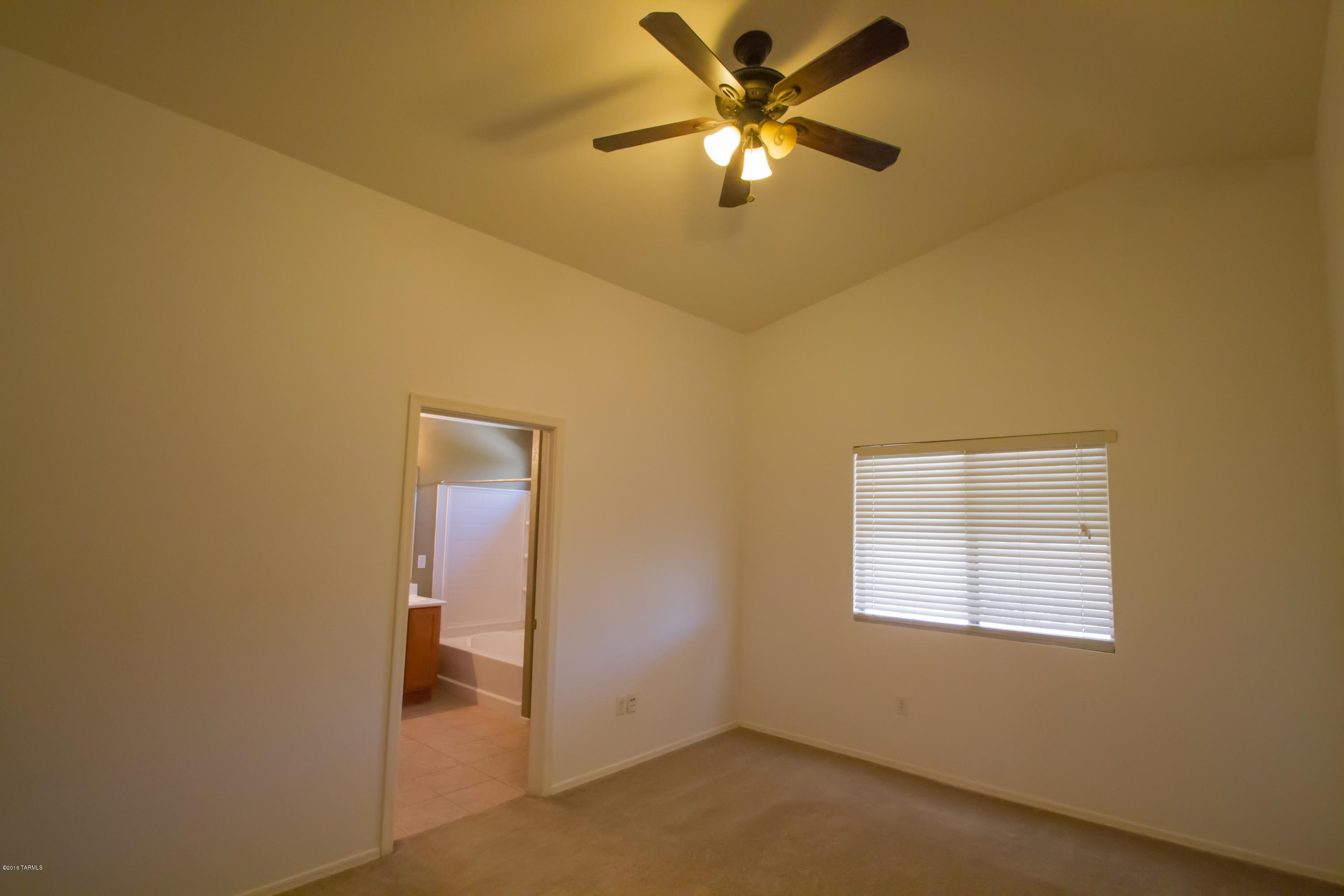 6622 E Ladonna Lane