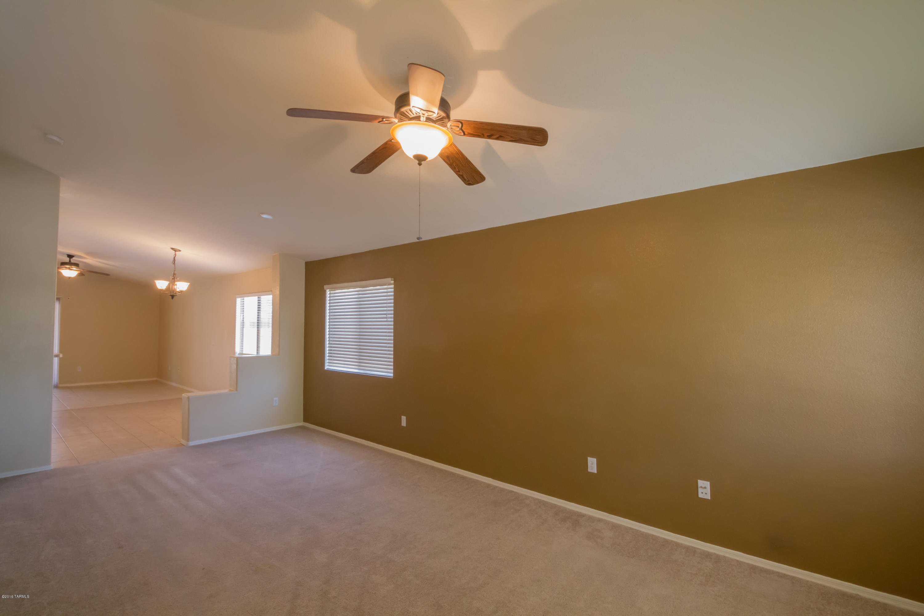 6622 E Ladonna Lane