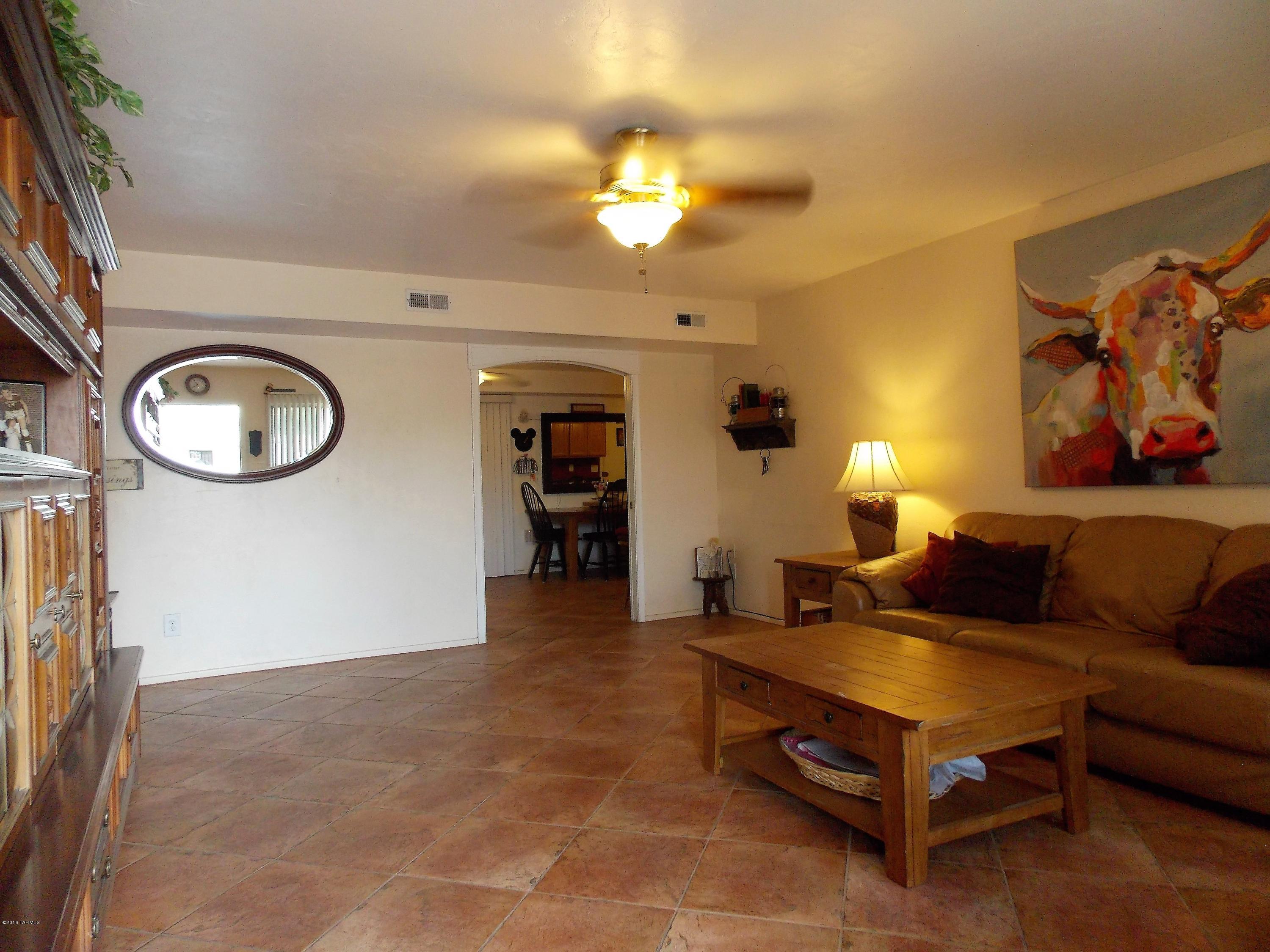 3820 W Sunny Hills Place