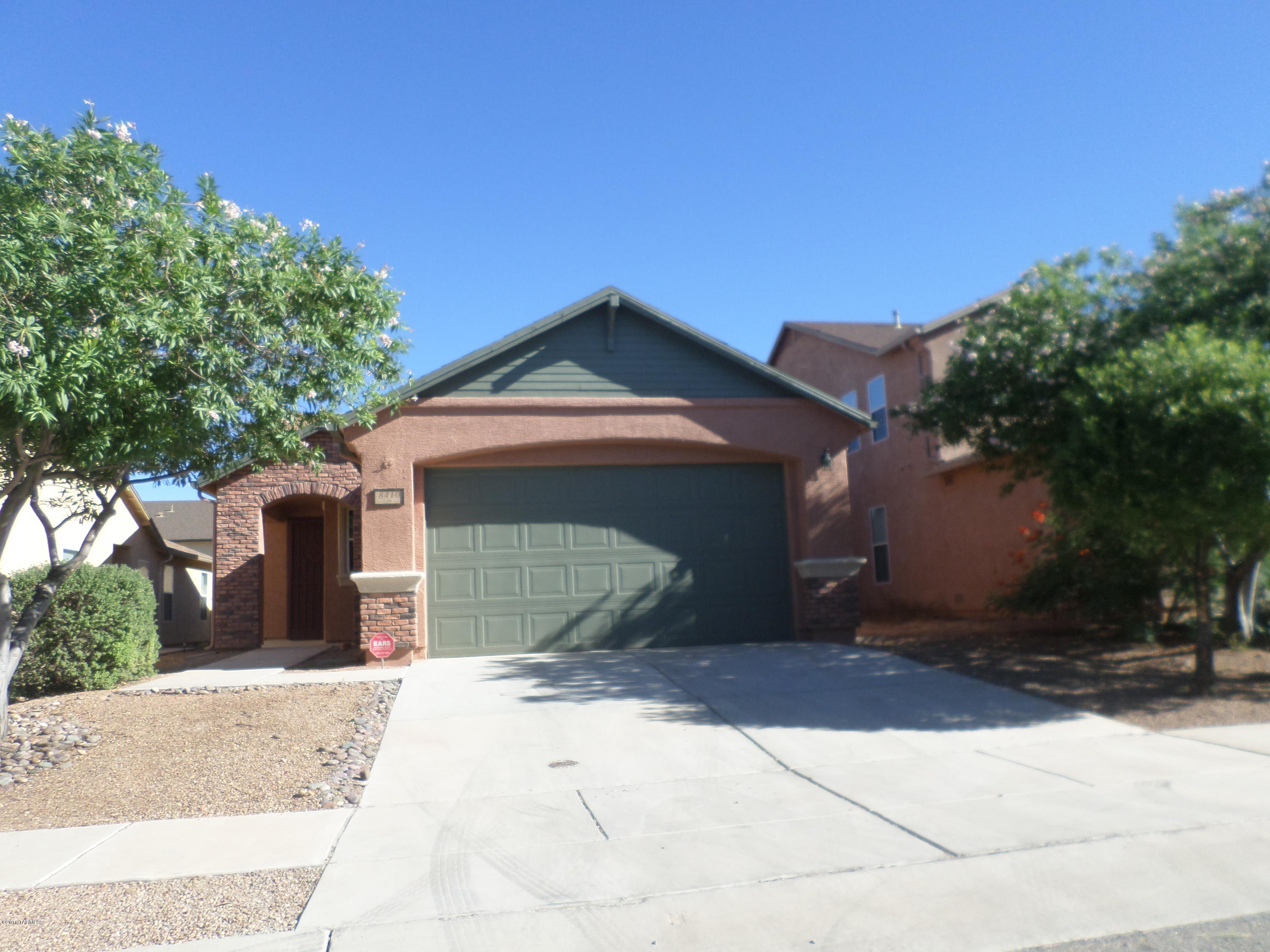 8410 W Razorbill Drive