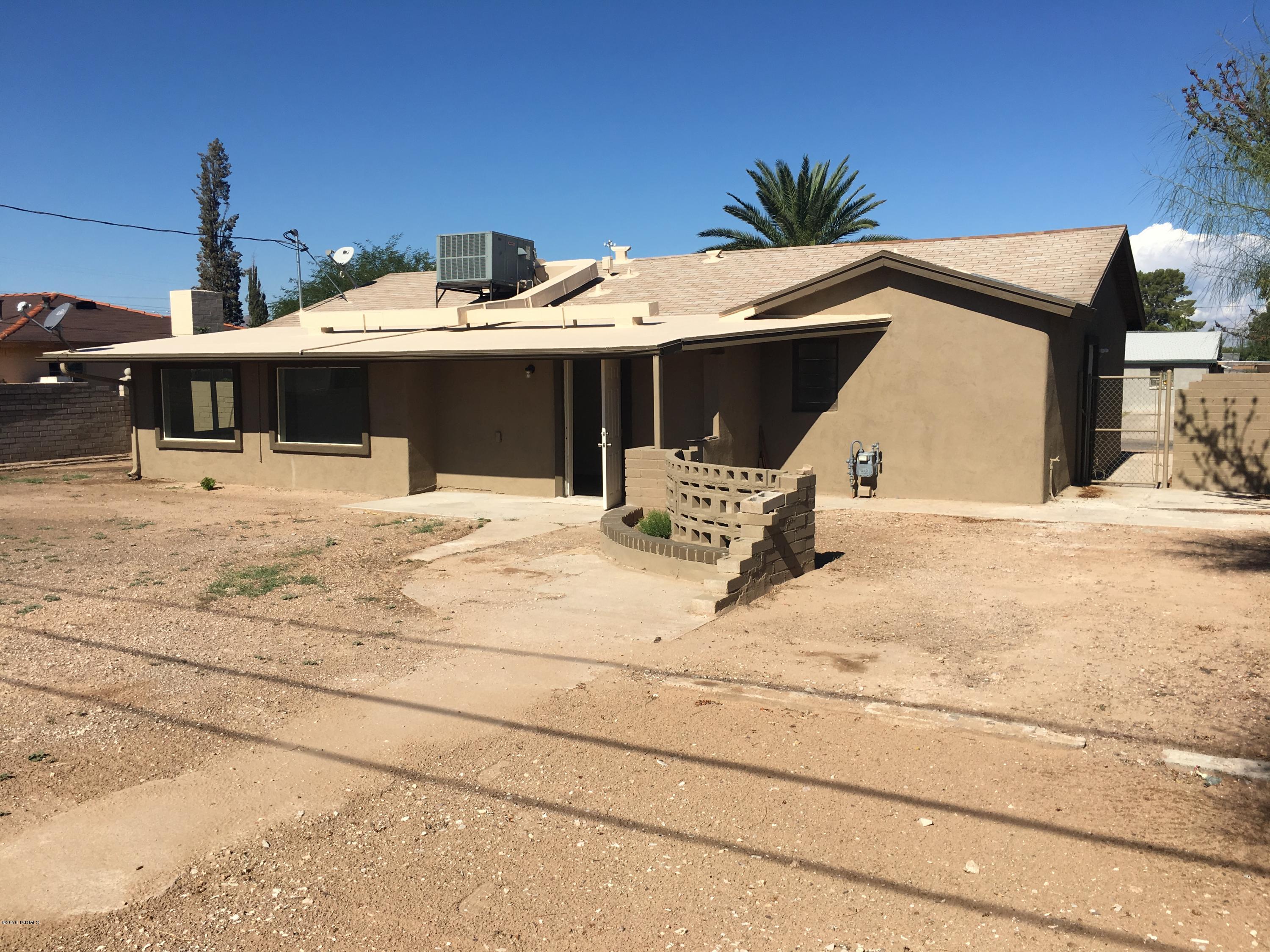 949 W Calle Aragon