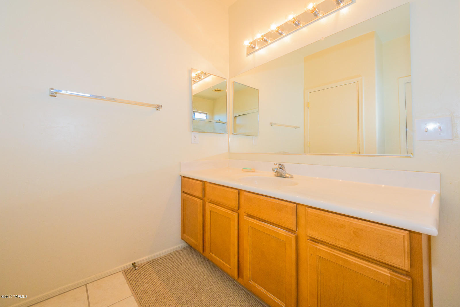 3686 E Drexel Manor Stravenue