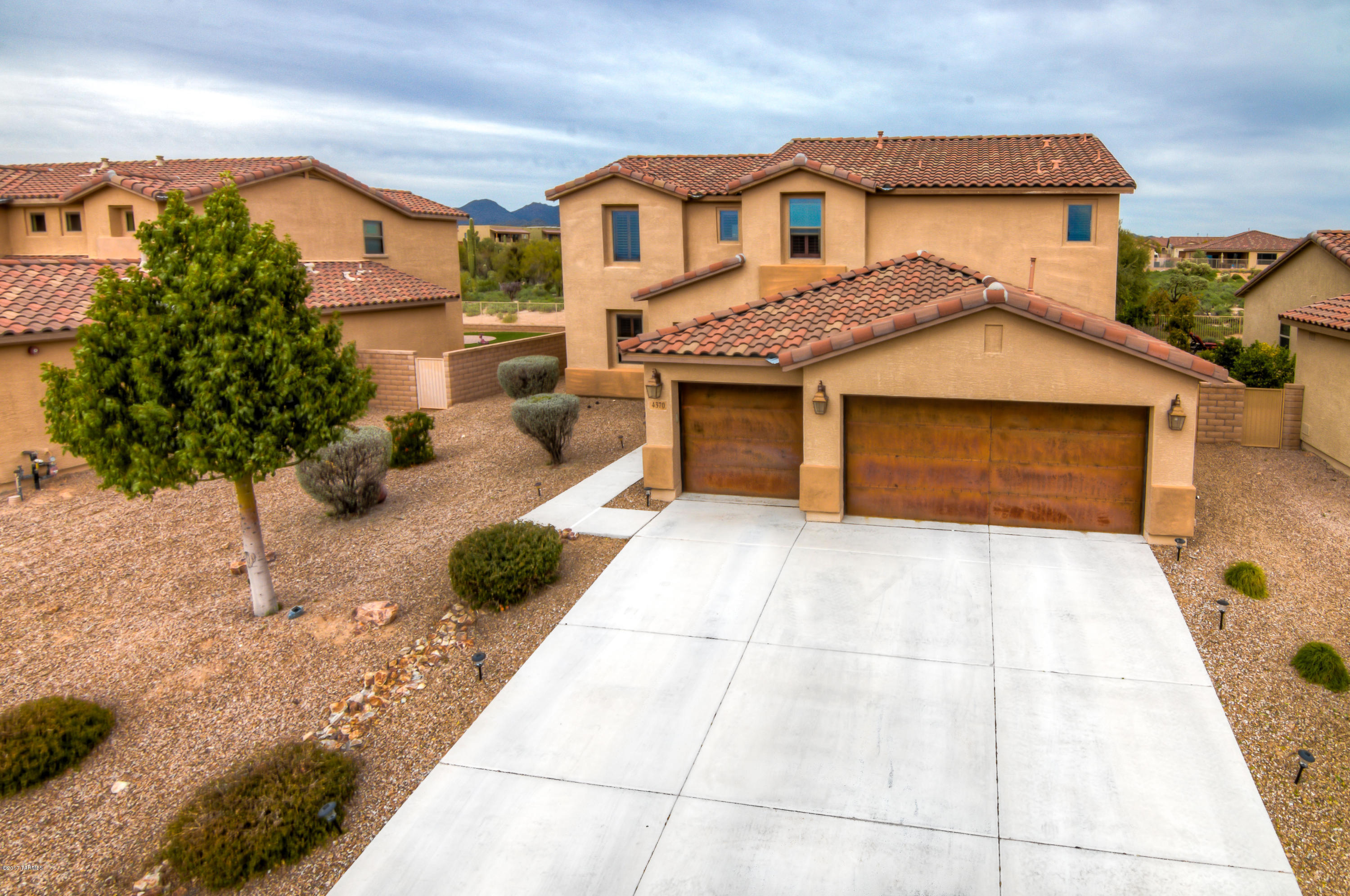 4370 W Windsor Ranch Place
