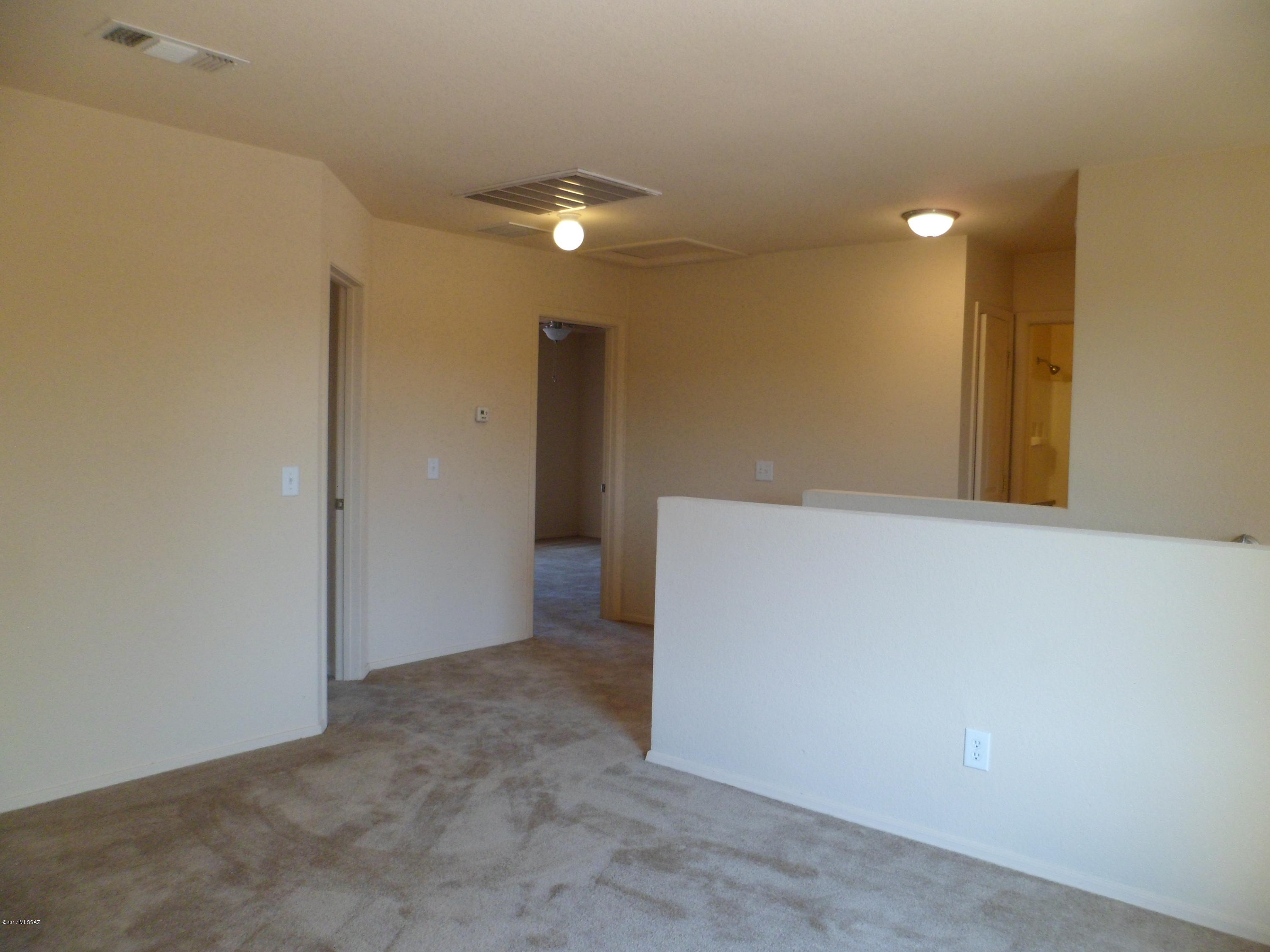 1583 E Los Cabos Place